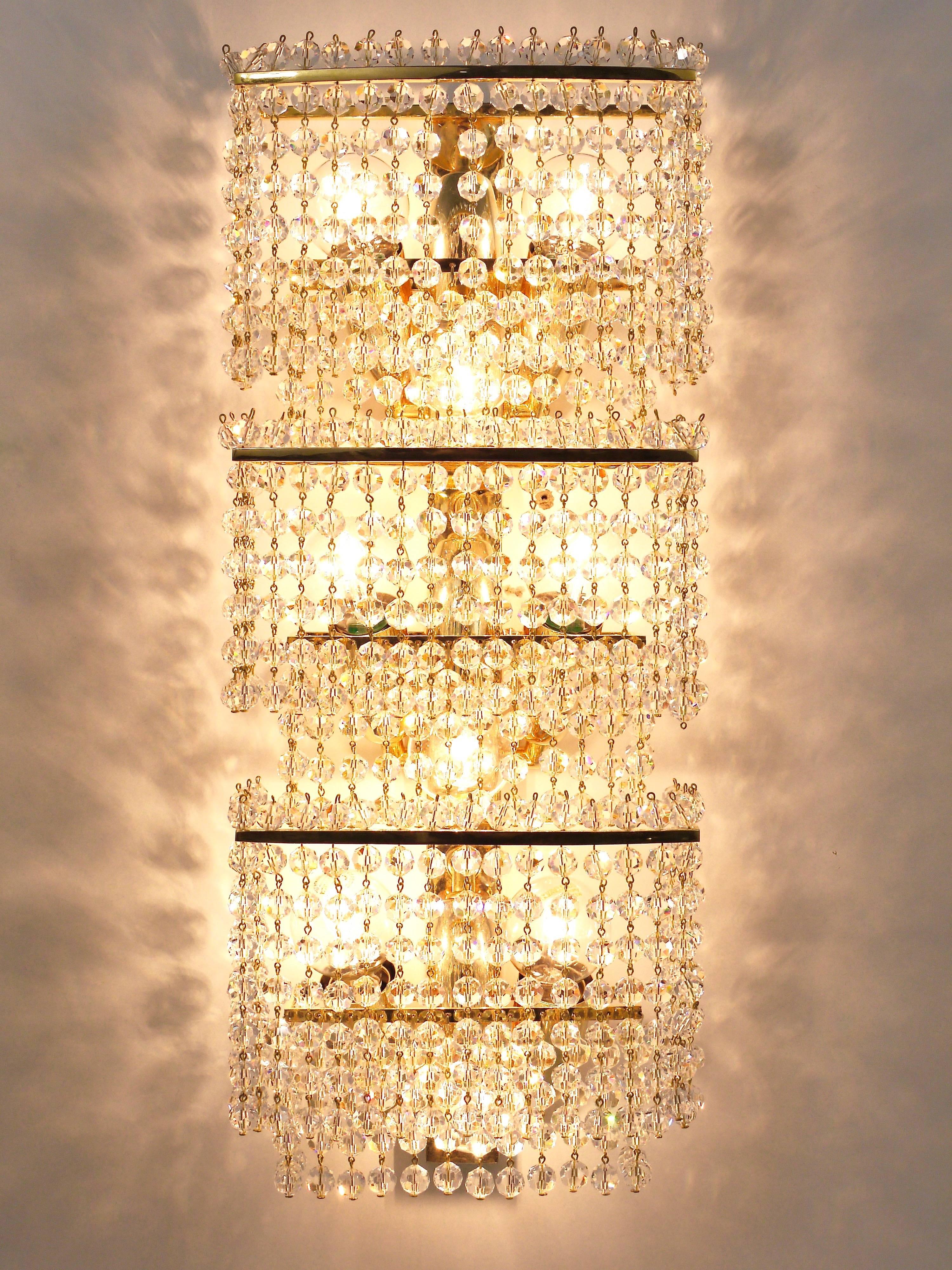 J. & L. Lobmeyr Huge Square Gold-Plated Crystal and Brass Sconce, Austria, 1970s For Sale 2