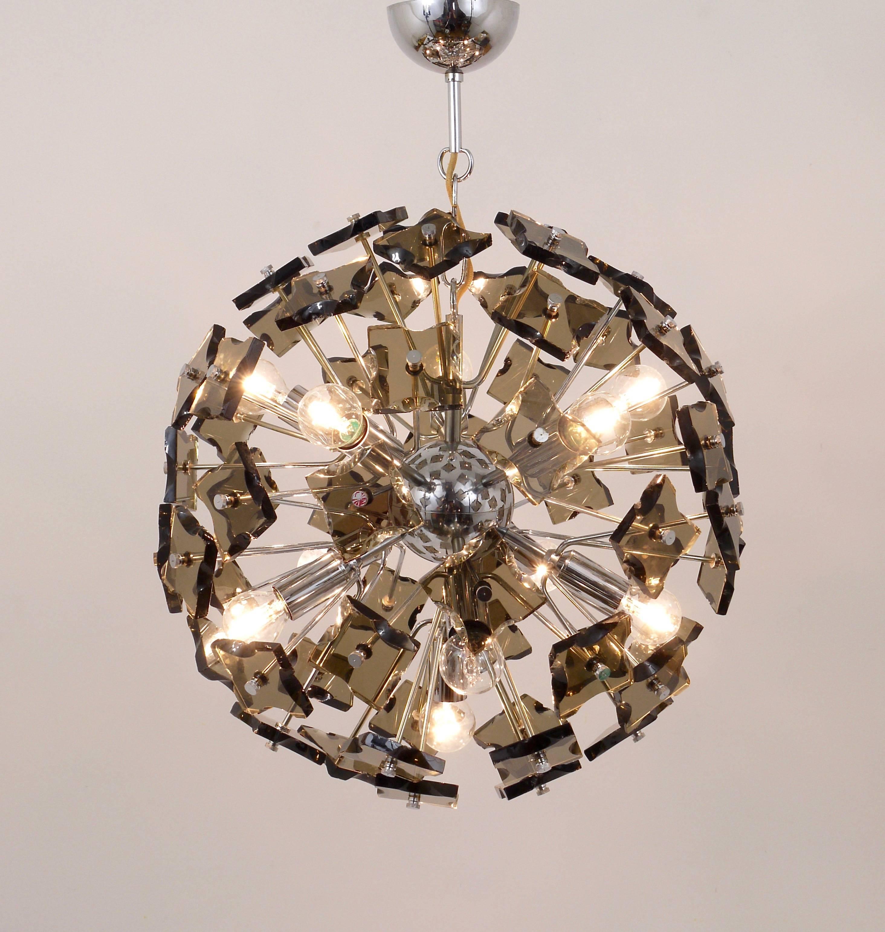 Italian Fontana Arte Sputnik Cut Glass Dandelion Mid-Century Chandelier, Italy, 1960s For Sale