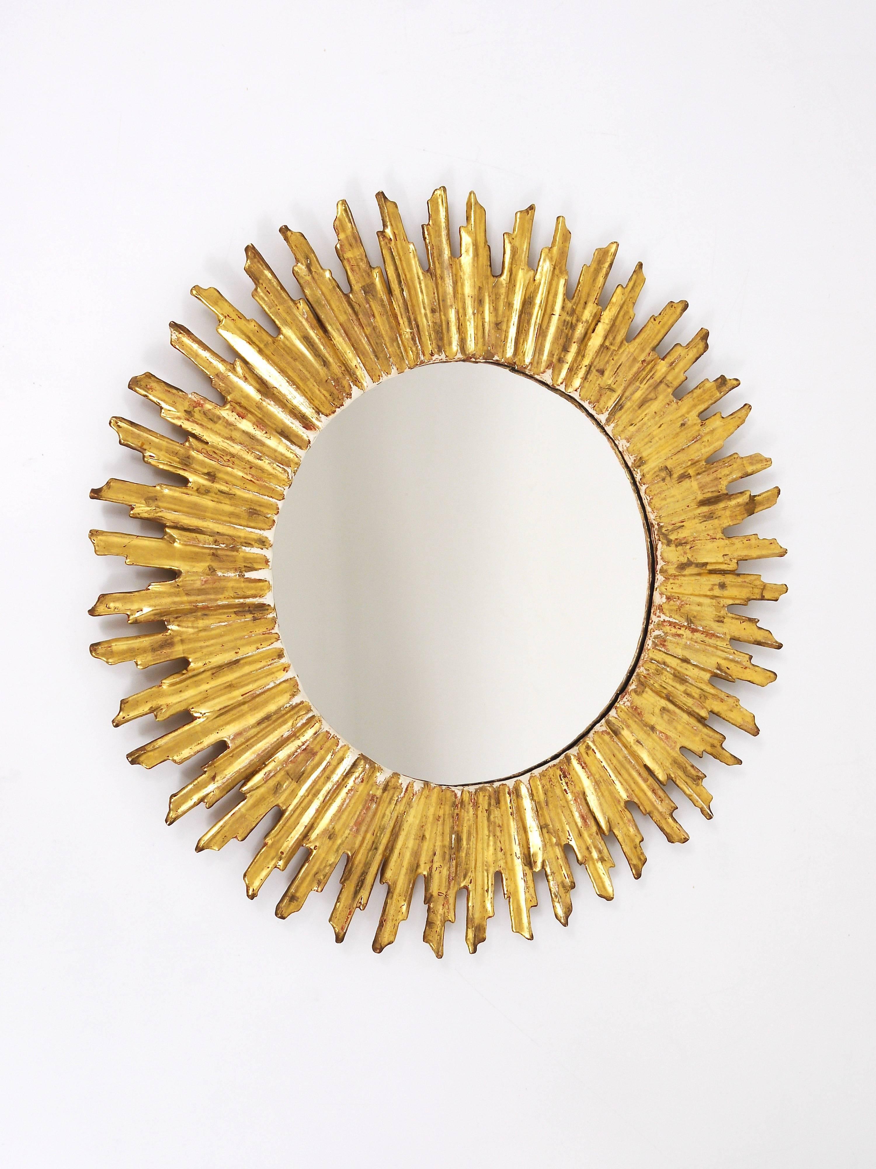 Beautiful Carved Giltwood Sunburst Mirror, France, 1950s 1
