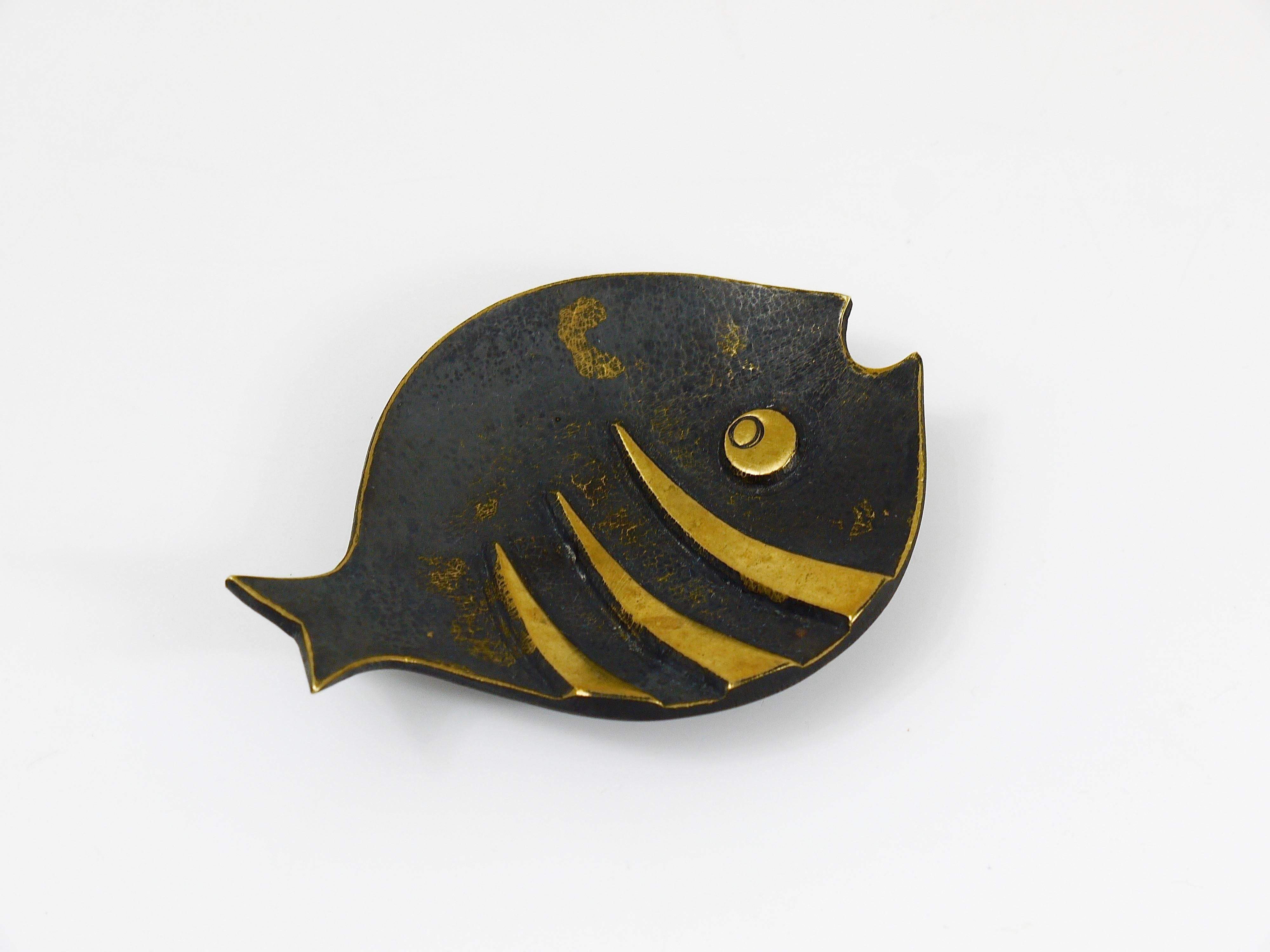 Walter Bosse Fish Messingschalen-Aschenbecher Herta Baller, Österreich, 1950er Jahre (Moderne der Mitte des Jahrhunderts) im Angebot