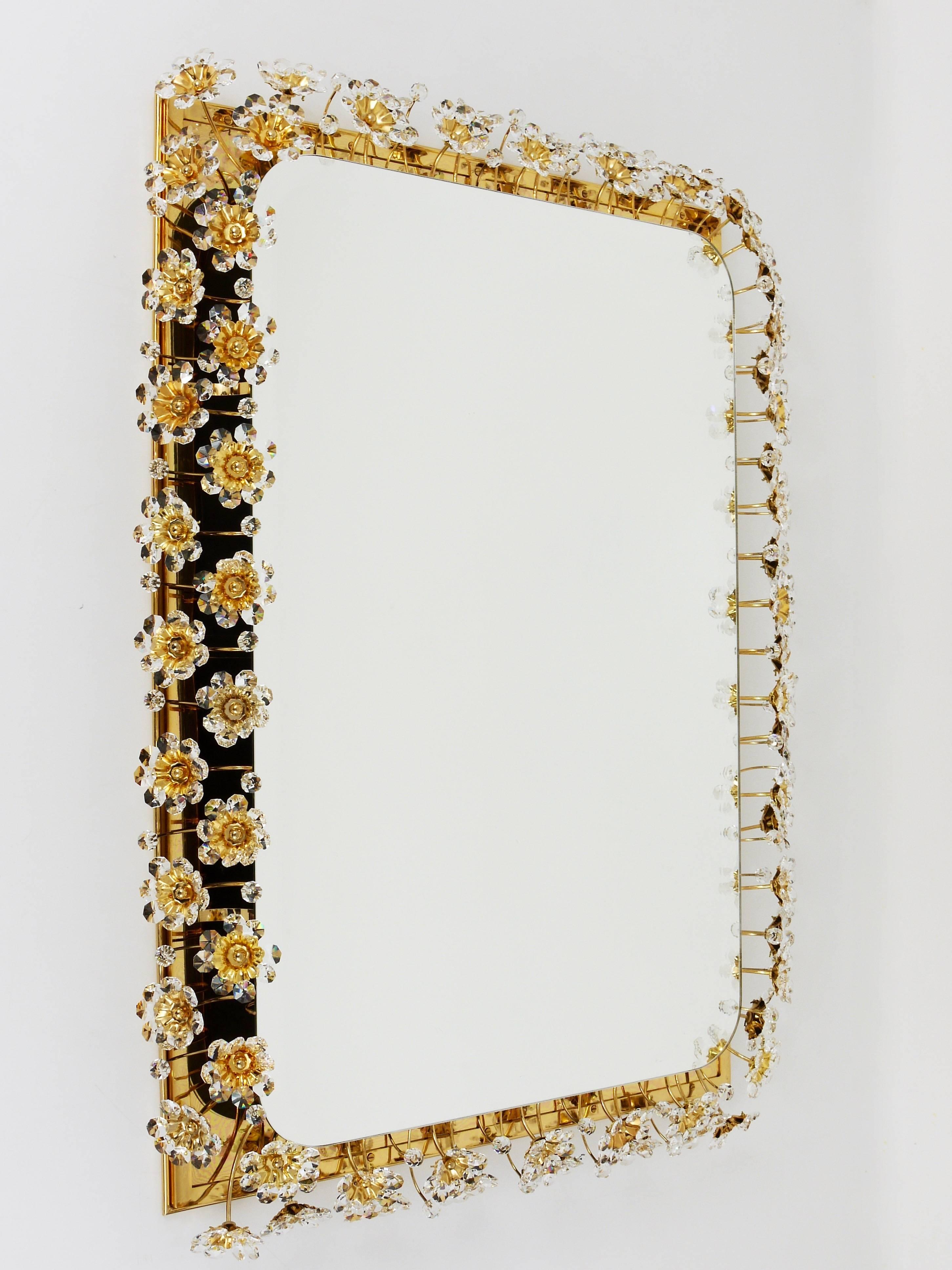 Mid-Century Modern Big Palwa Illuminated Flower Wall Mirror, Gilt Brass and Crystals, Germany, 1970