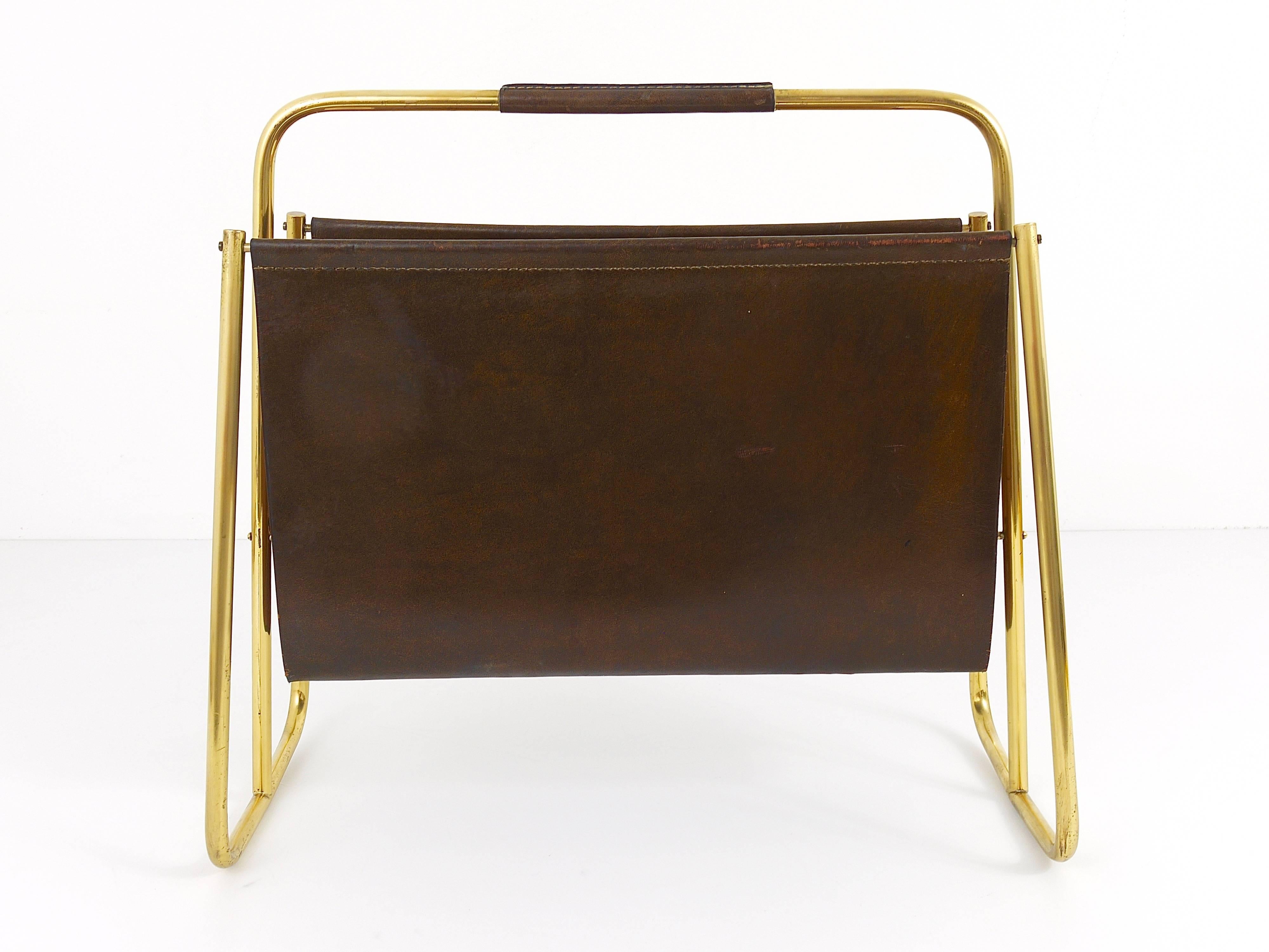 Rare Carl Auböck Mid-Century News Rack, Brass, Brown Leather, Austria, 1950s In Excellent Condition In Vienna, AT