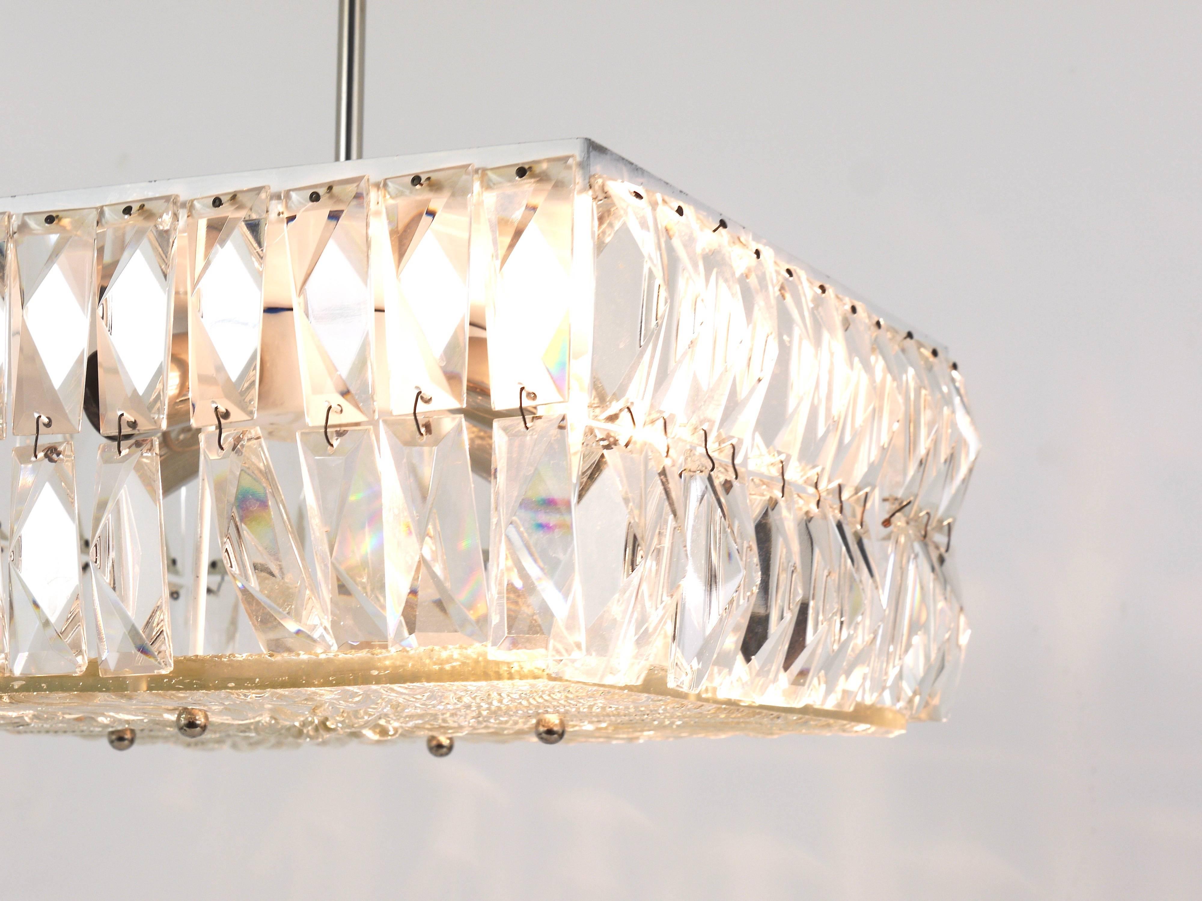 Bakalowits Vienna Midcentury Faceted Crystals Chandelier, Austria, 1960s For Sale 2