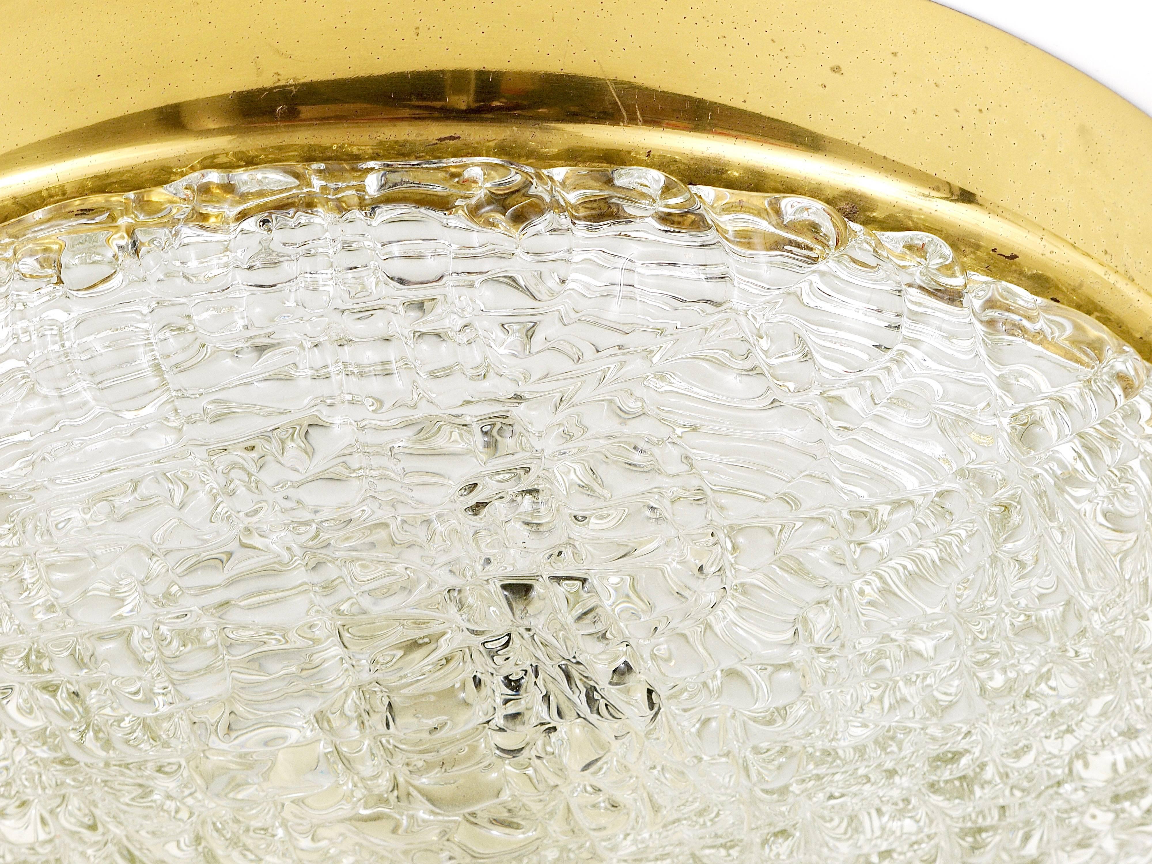 J.T. Kalmar Round Mid-Century Brass Textured Glass Flush Mount, Austria, 1950s For Sale 2