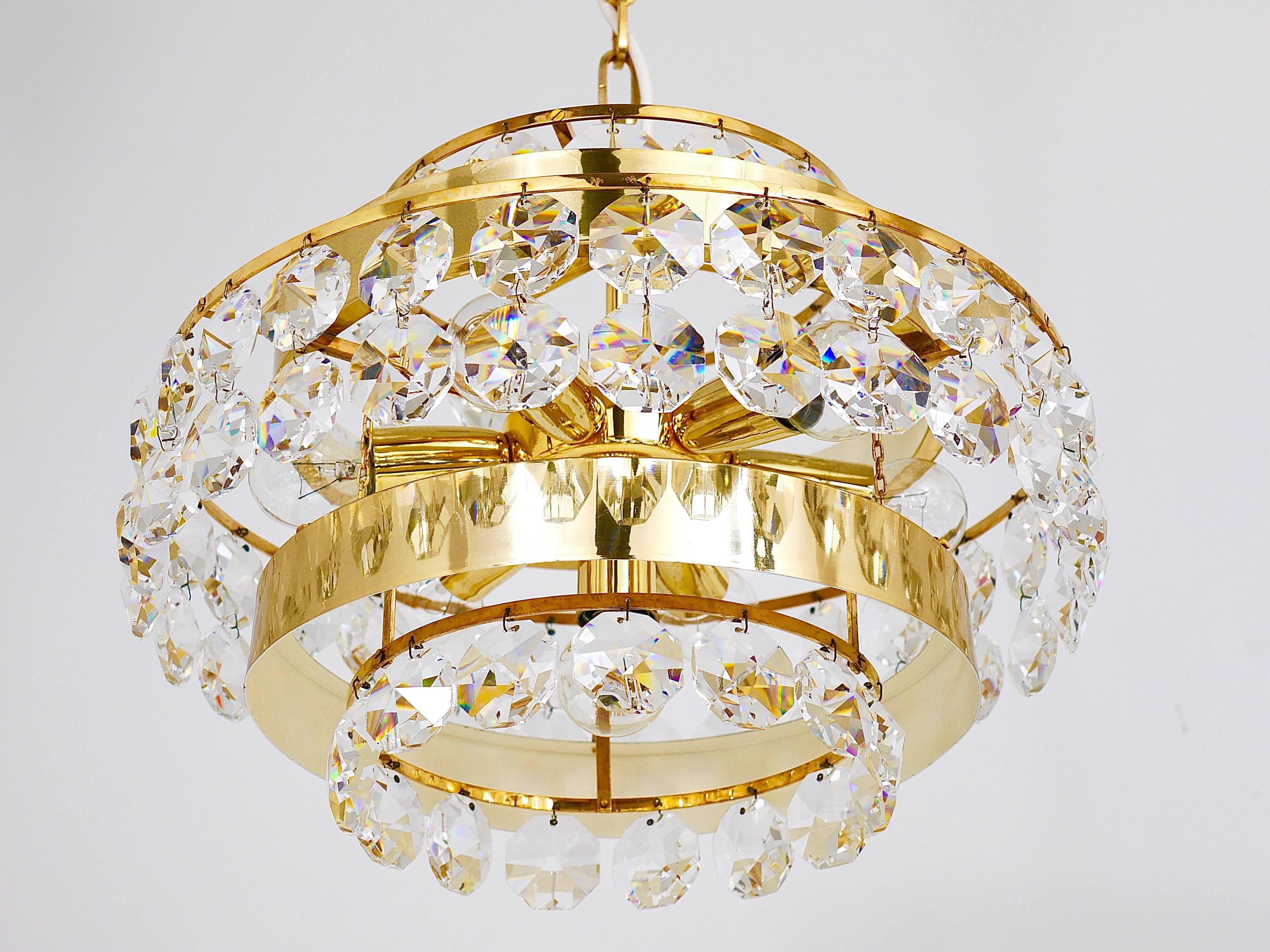 Faceted Bakalowits Vienna Gold-Plated Brass & Diamond Crystals Chandelier, Austria, 1970 For Sale