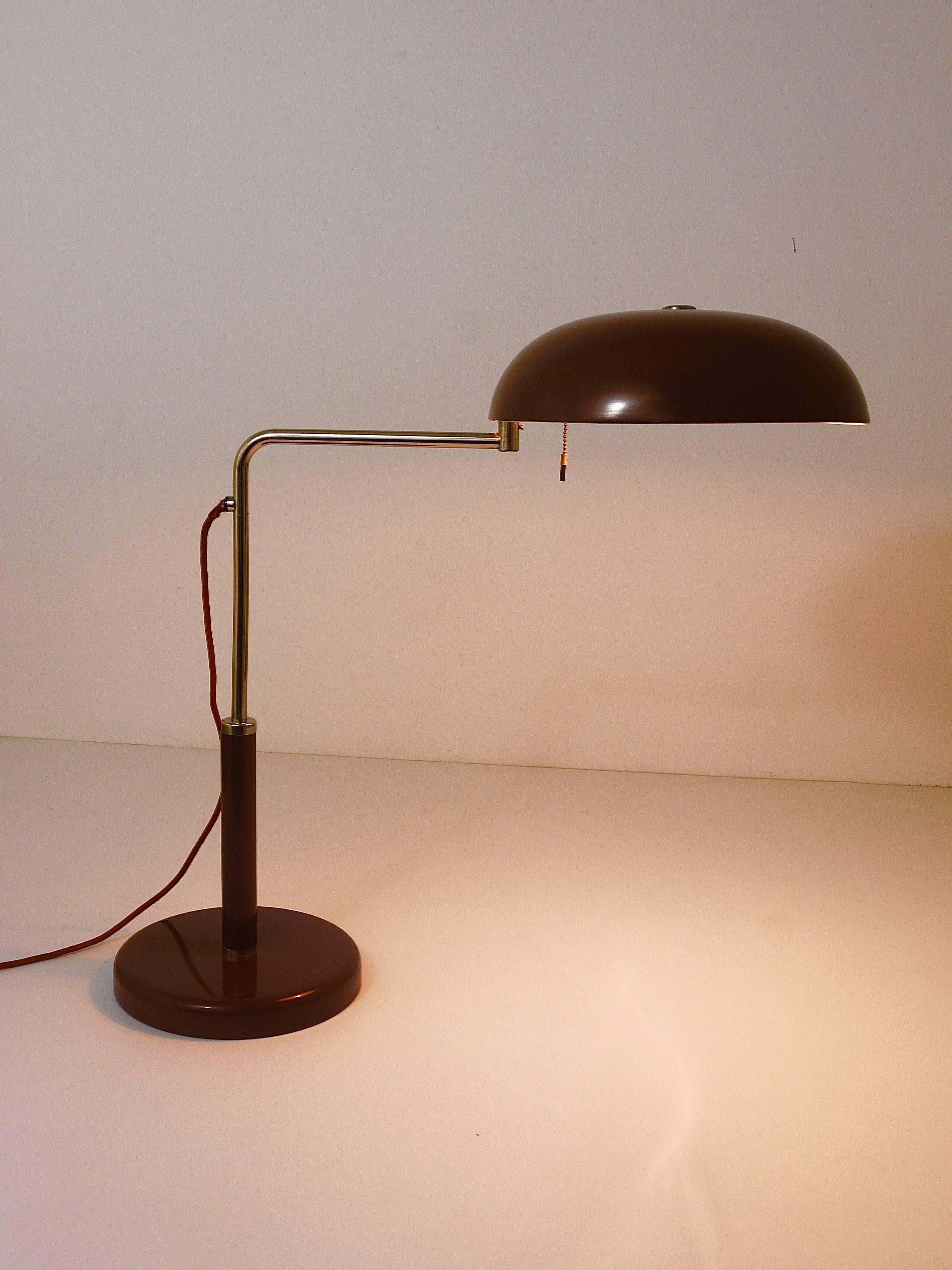 Brown BAG Turgi Bauhaus Desk Lamp by Alfred Muller, Switzerland, 1930s In Excellent Condition In Vienna, AT