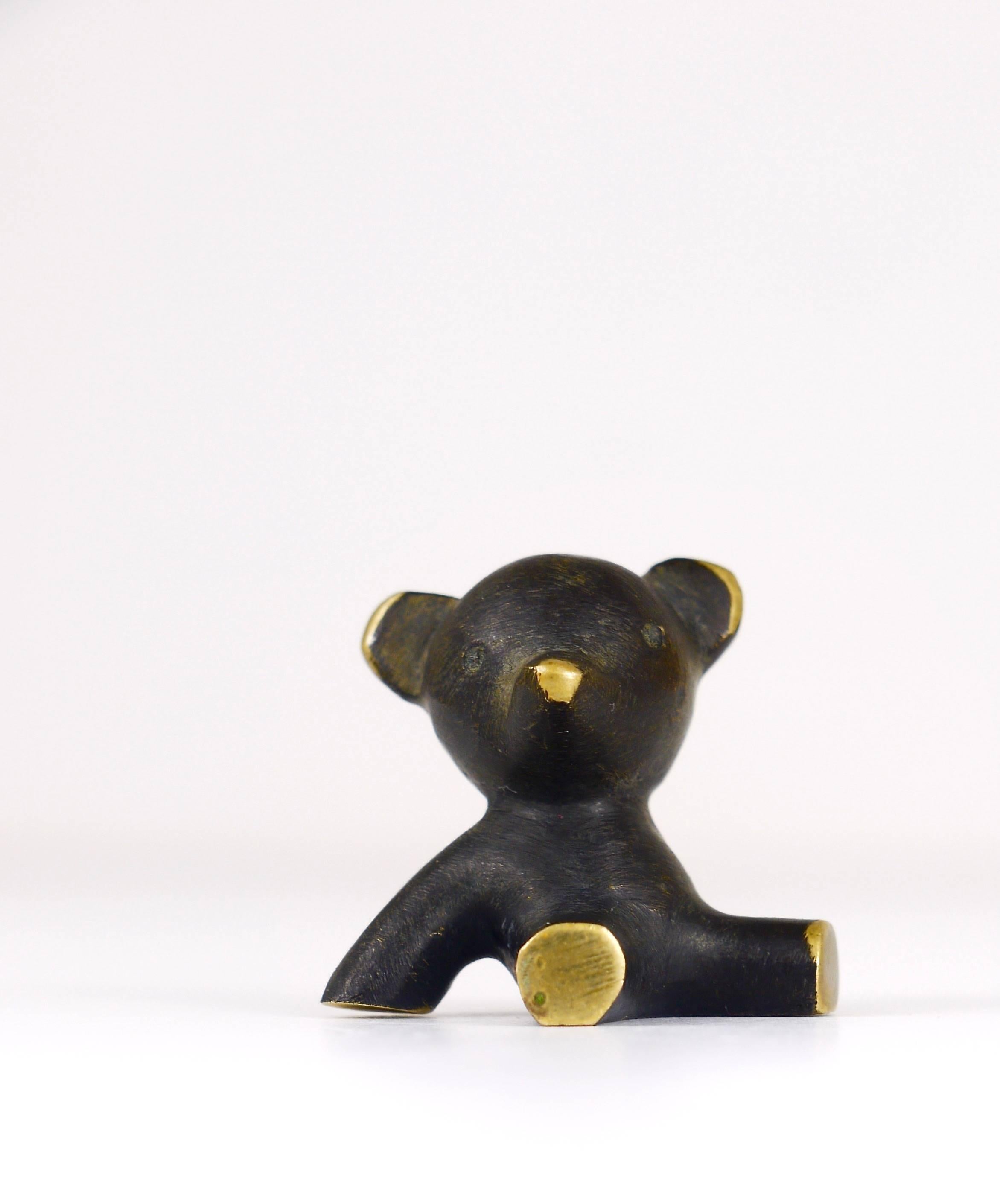 Walter Bosse Sitting Bear Figurine, Hertha Baller, Austria, 1950s In Excellent Condition In Vienna, AT