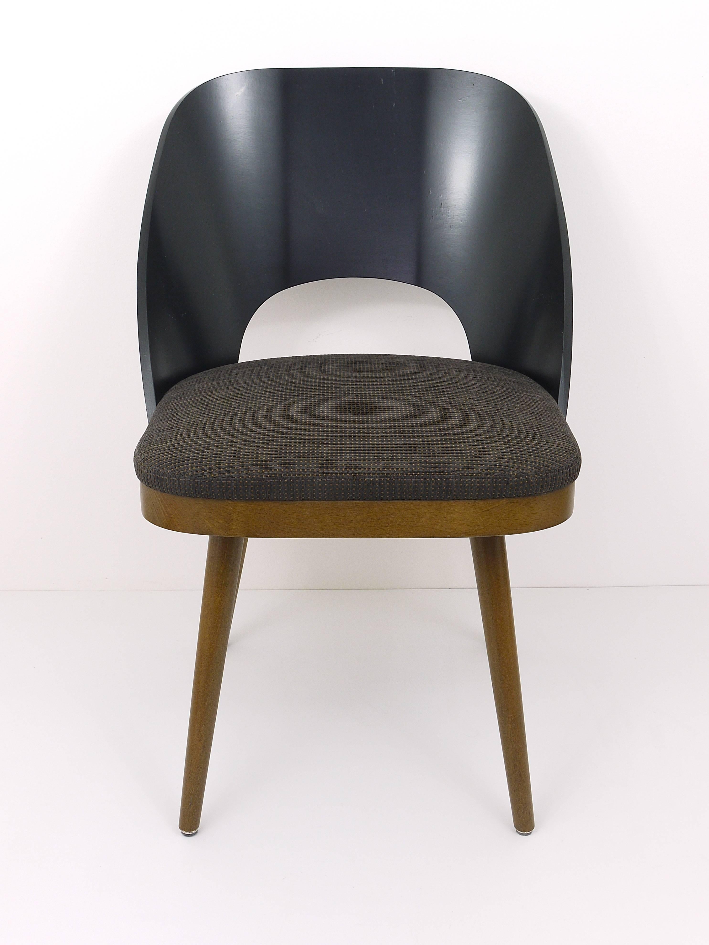 Beautiful Viennese Mid-Century chairs, commissioned by Sir Terence Conran for the boutique Hotel Guesthouse Vienna. This chair bases on the legendary coffee house chair by the Viennese architect Oswald Haerdtl. For recreational reasons the petite