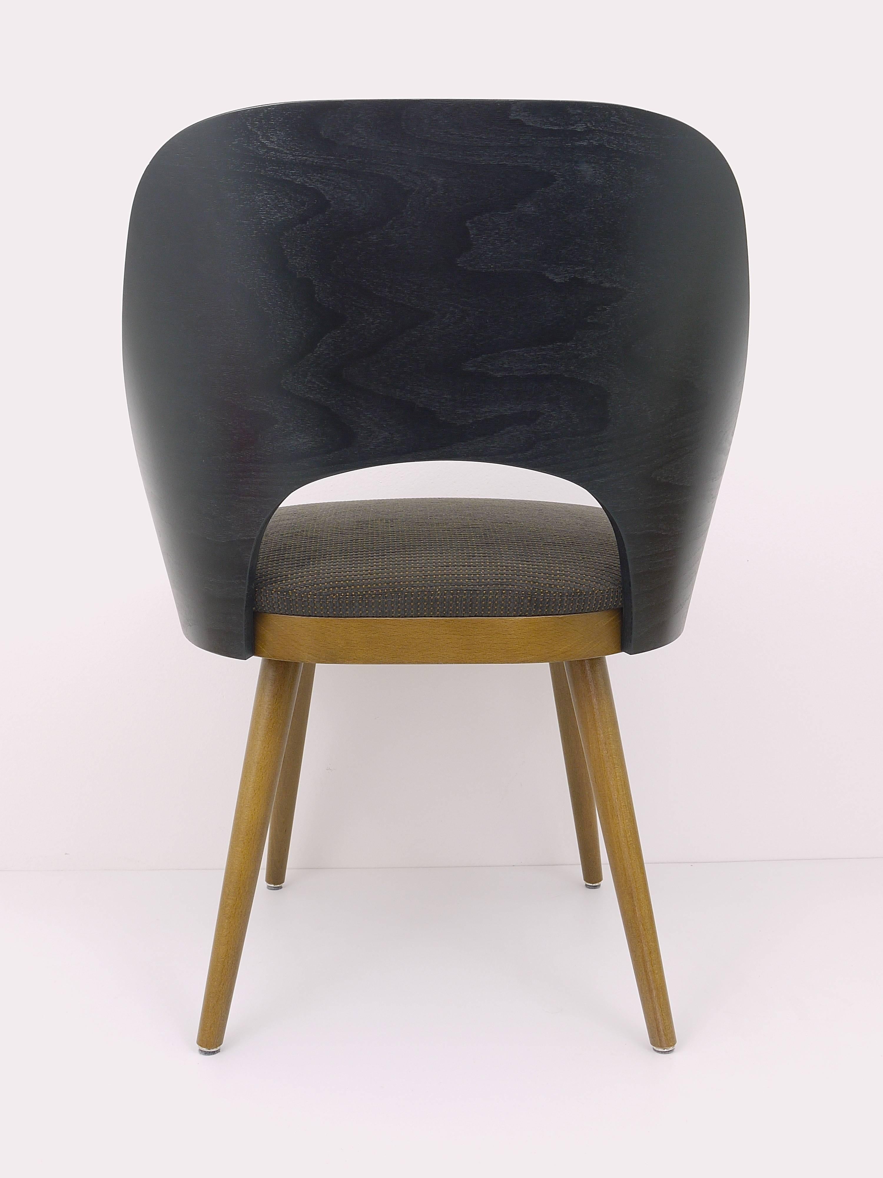 Tissu Magnifiques chaises modernistes dans le style d'Oswald Haerdtl, Backhausen, Autriche en vente