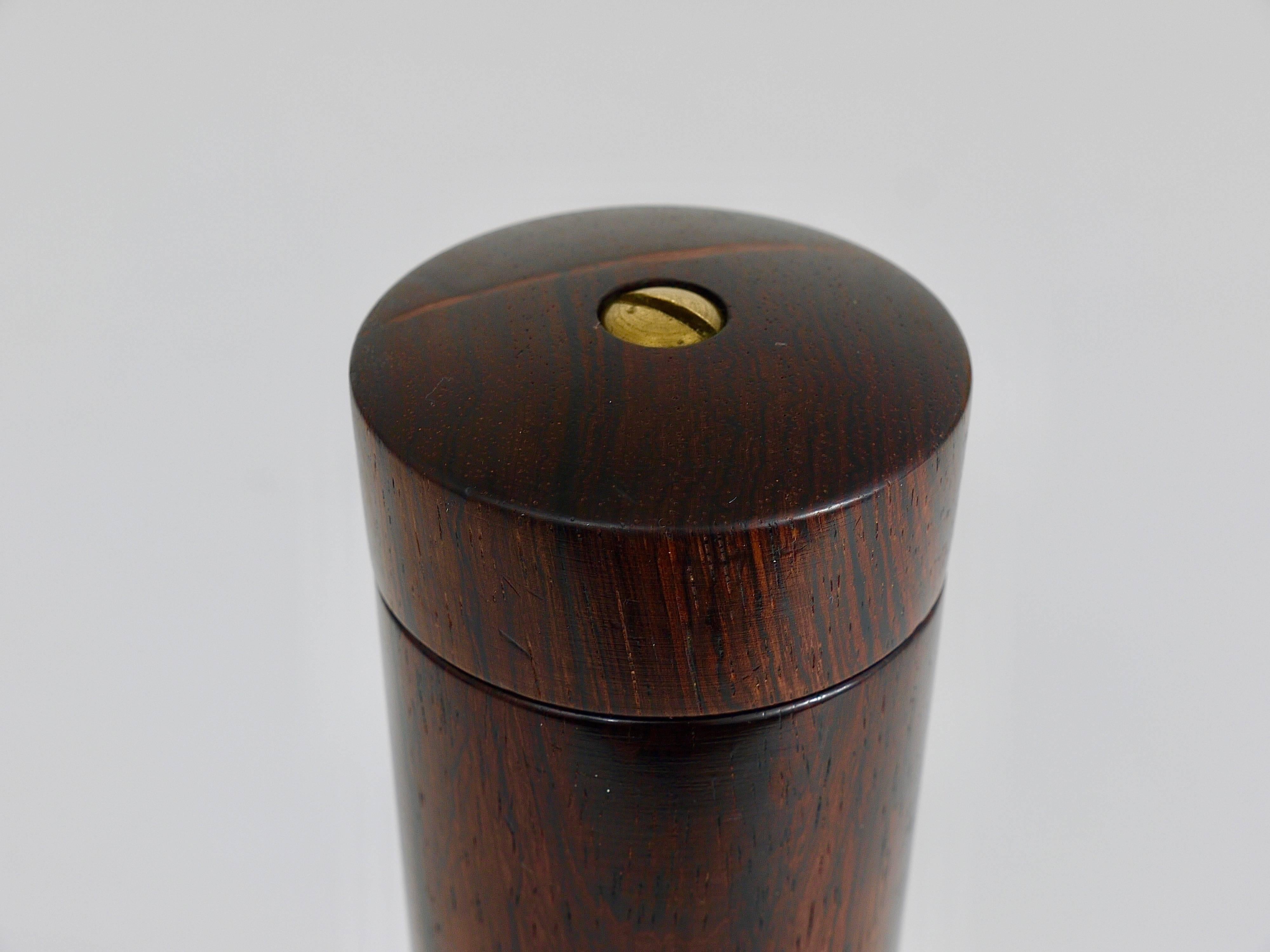 Beautiful Dansk Mid-Century Rosewood Pepper Mill, Denmark, 1950s In Excellent Condition In Vienna, AT