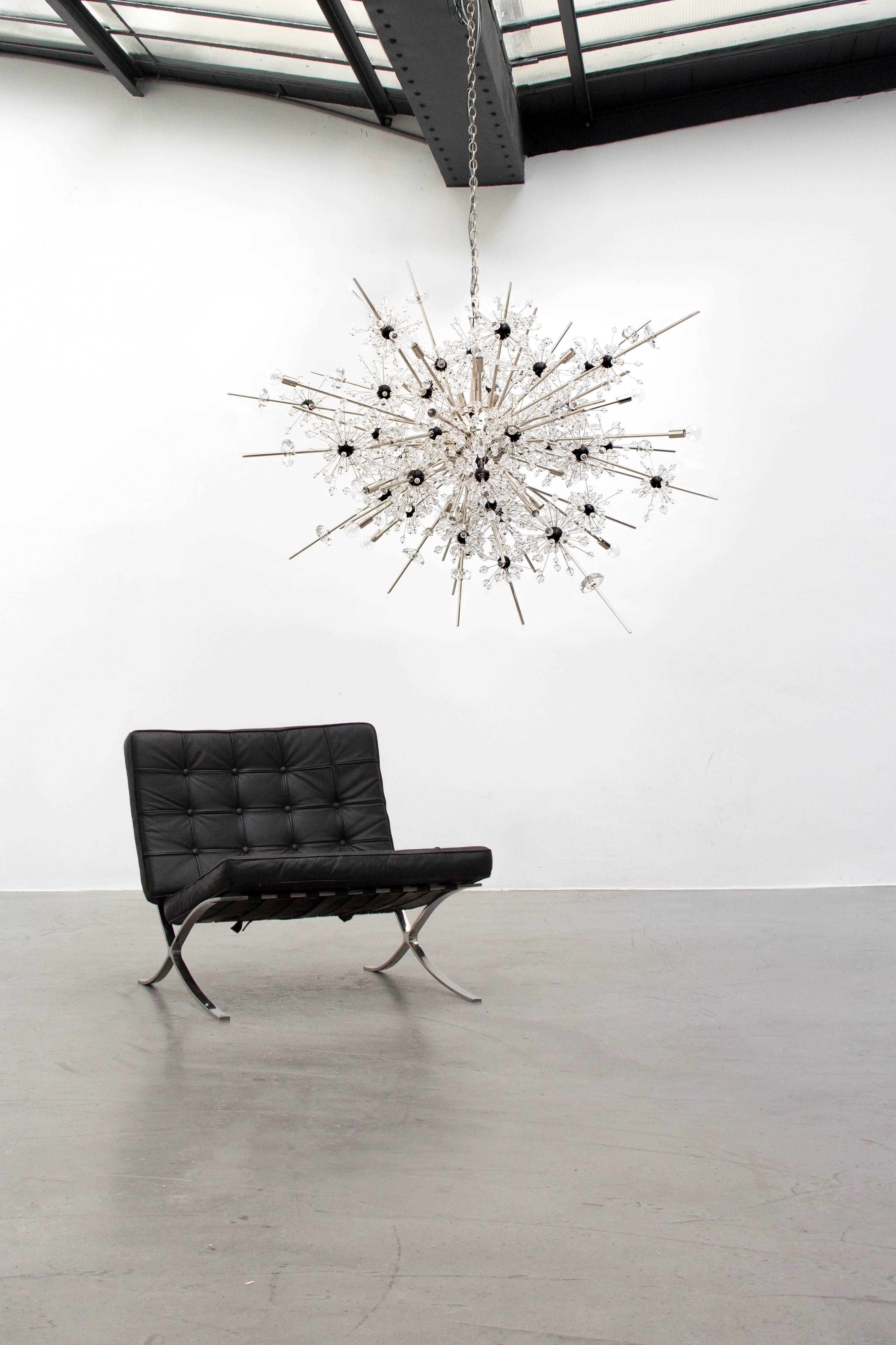 We are proud to offer this astonishing Lobmeyr Sputnik chandelier with a breathtaking diameter of 67“. This impressive piece was originally designed in 1966 by Hans Harald Rath as a variation of the famous Metropolitan Opera chandelier for the