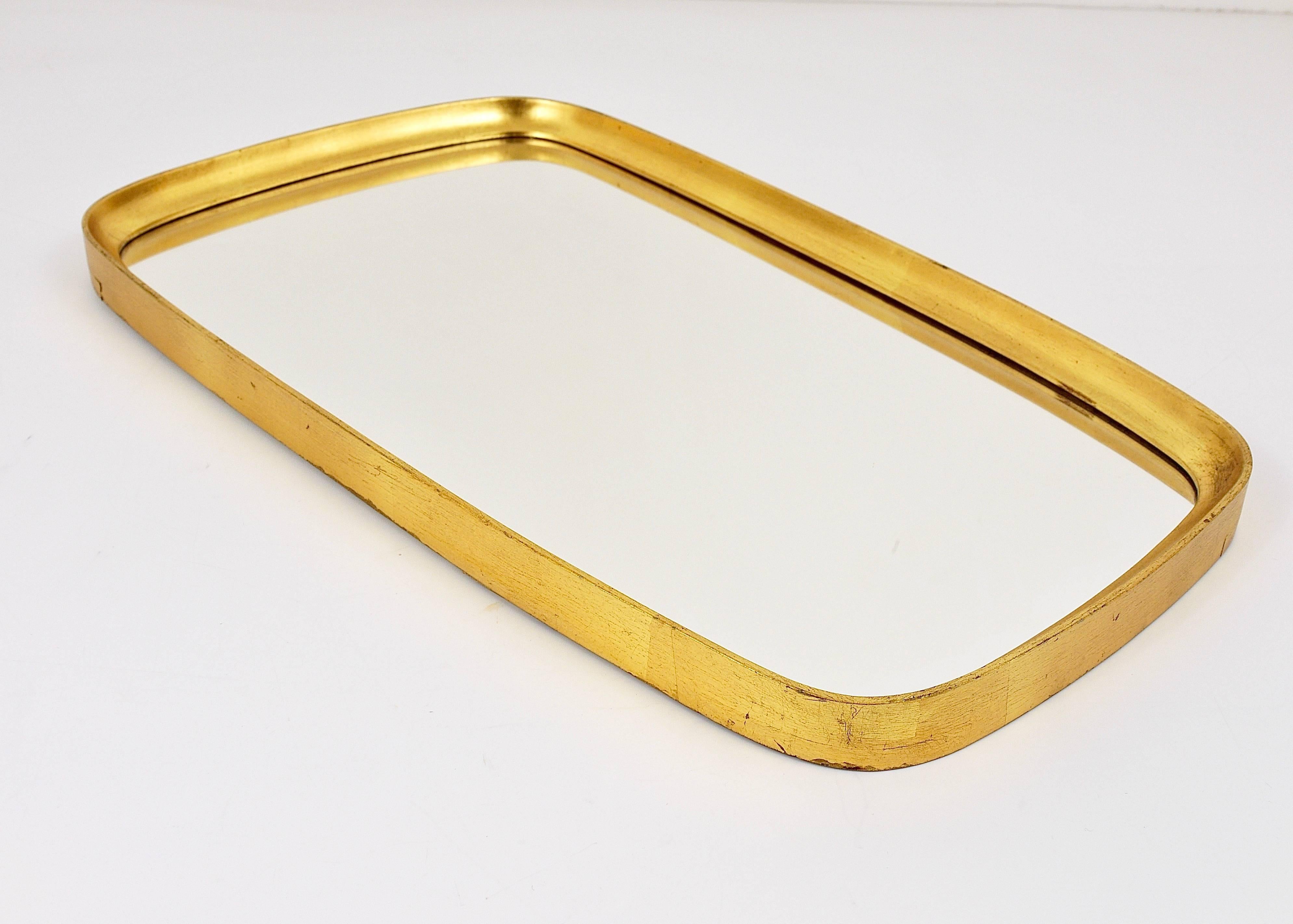 Beautiful Mid-Century Giltwood Wall Mirror, Austria, 1950s In Excellent Condition In Vienna, AT