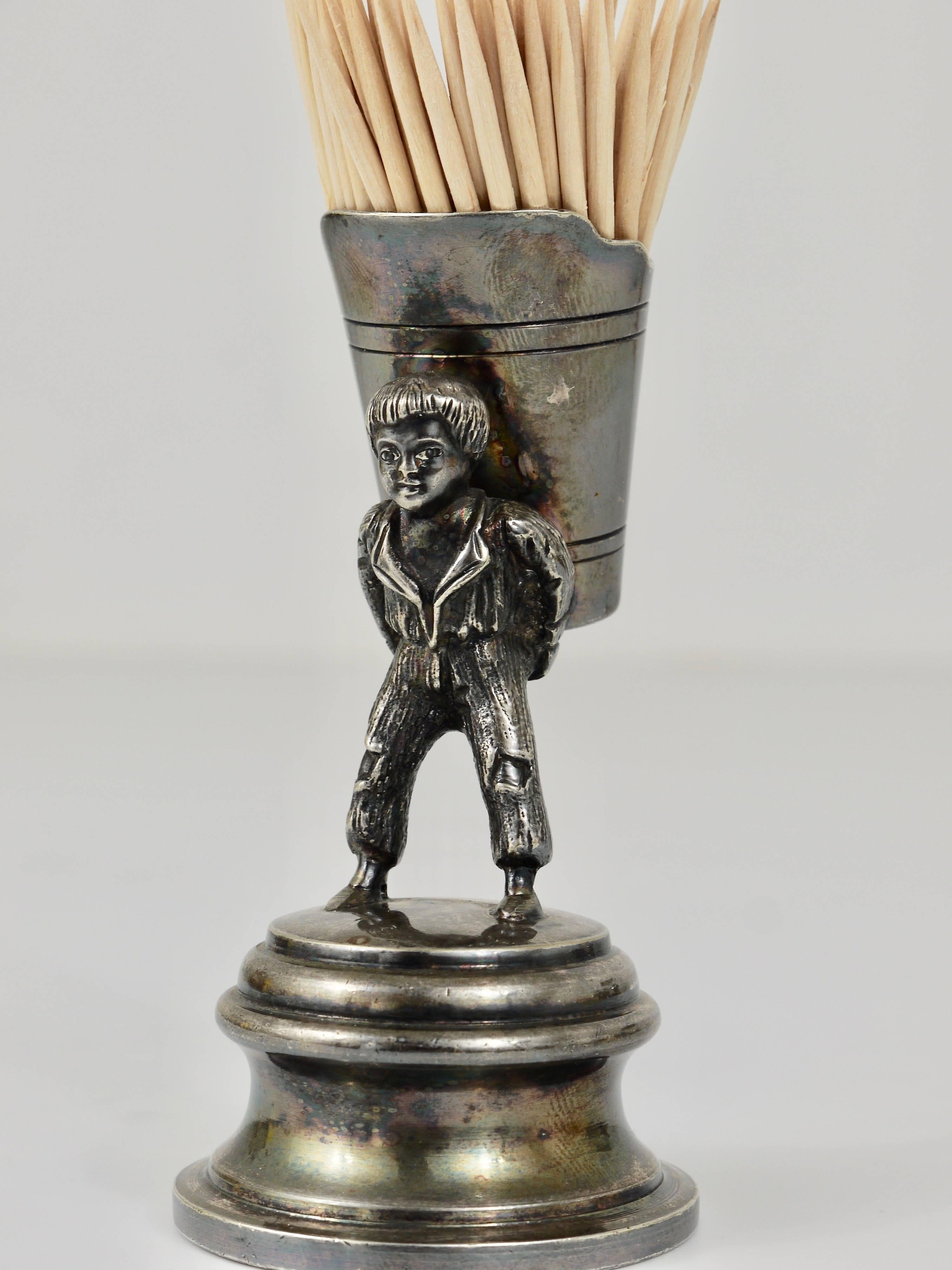 1920s Silver Art Nouveau Toothpick Holder Displaying a Boy at Grape Harvest In Excellent Condition For Sale In Vienna, AT