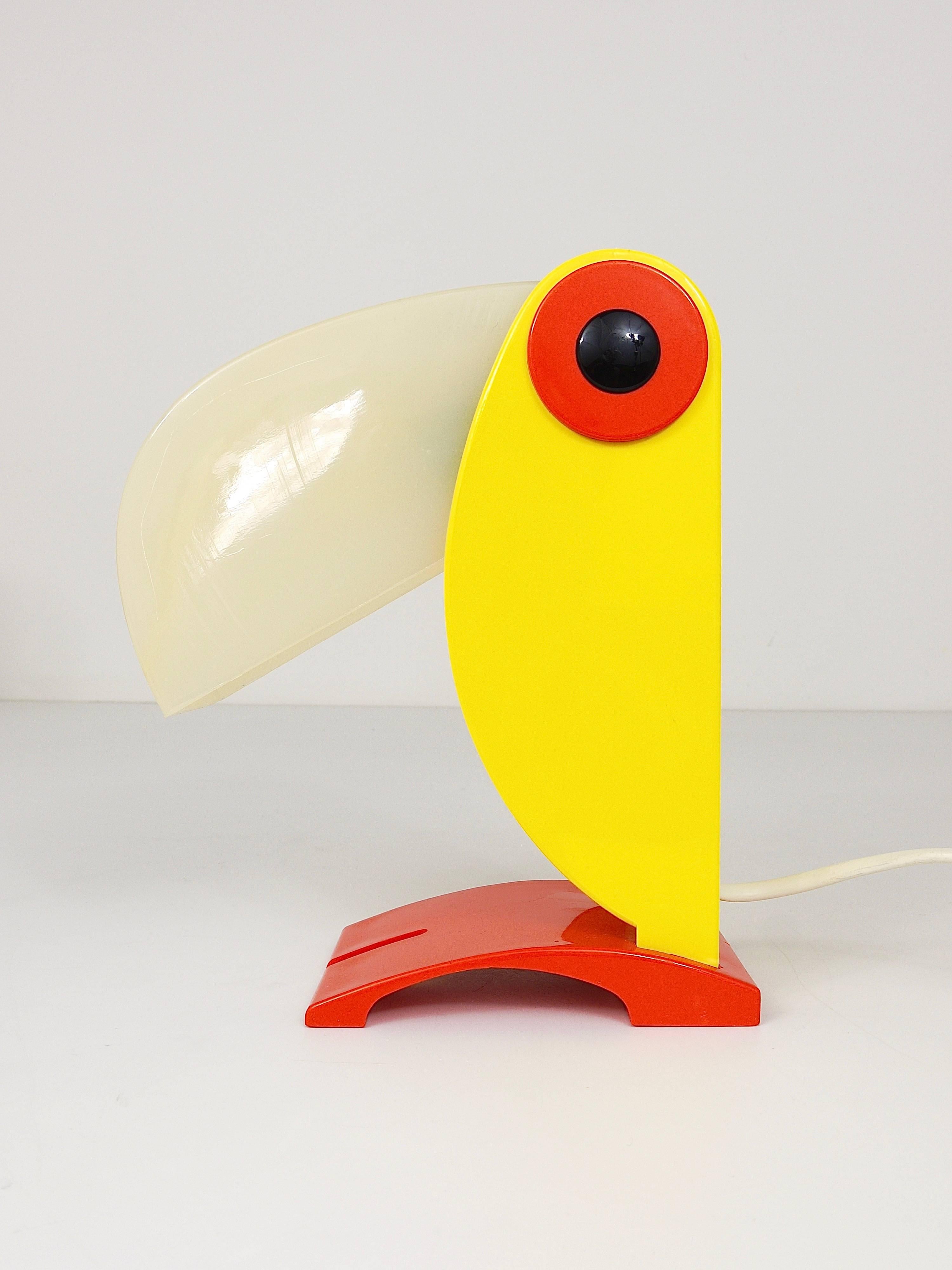 Plastic Charming Toucan Table Lamp by Steven Sclaroff for OTF, Italy, 1970s
