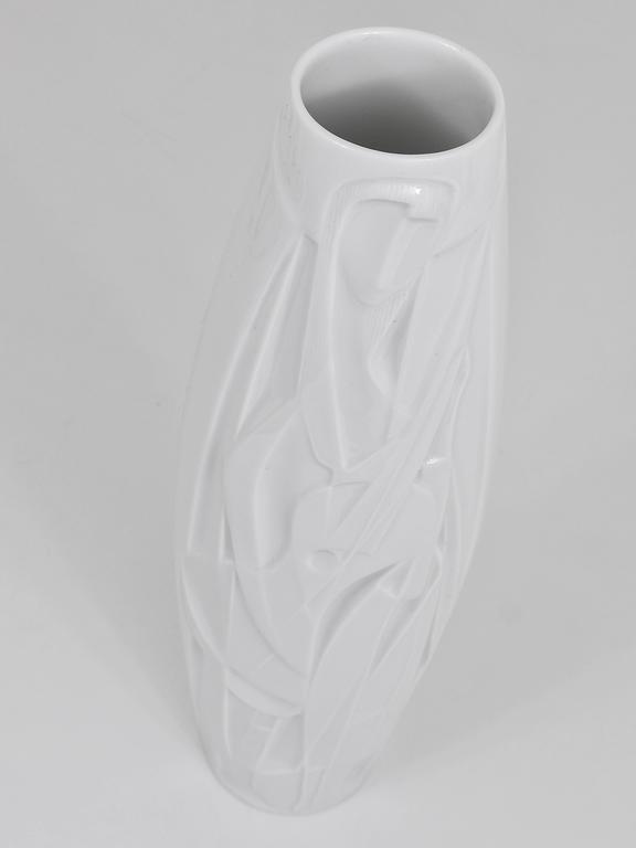 White Relief Op Art Porcelain Vase Cuno Fischer Rosenthal Studio