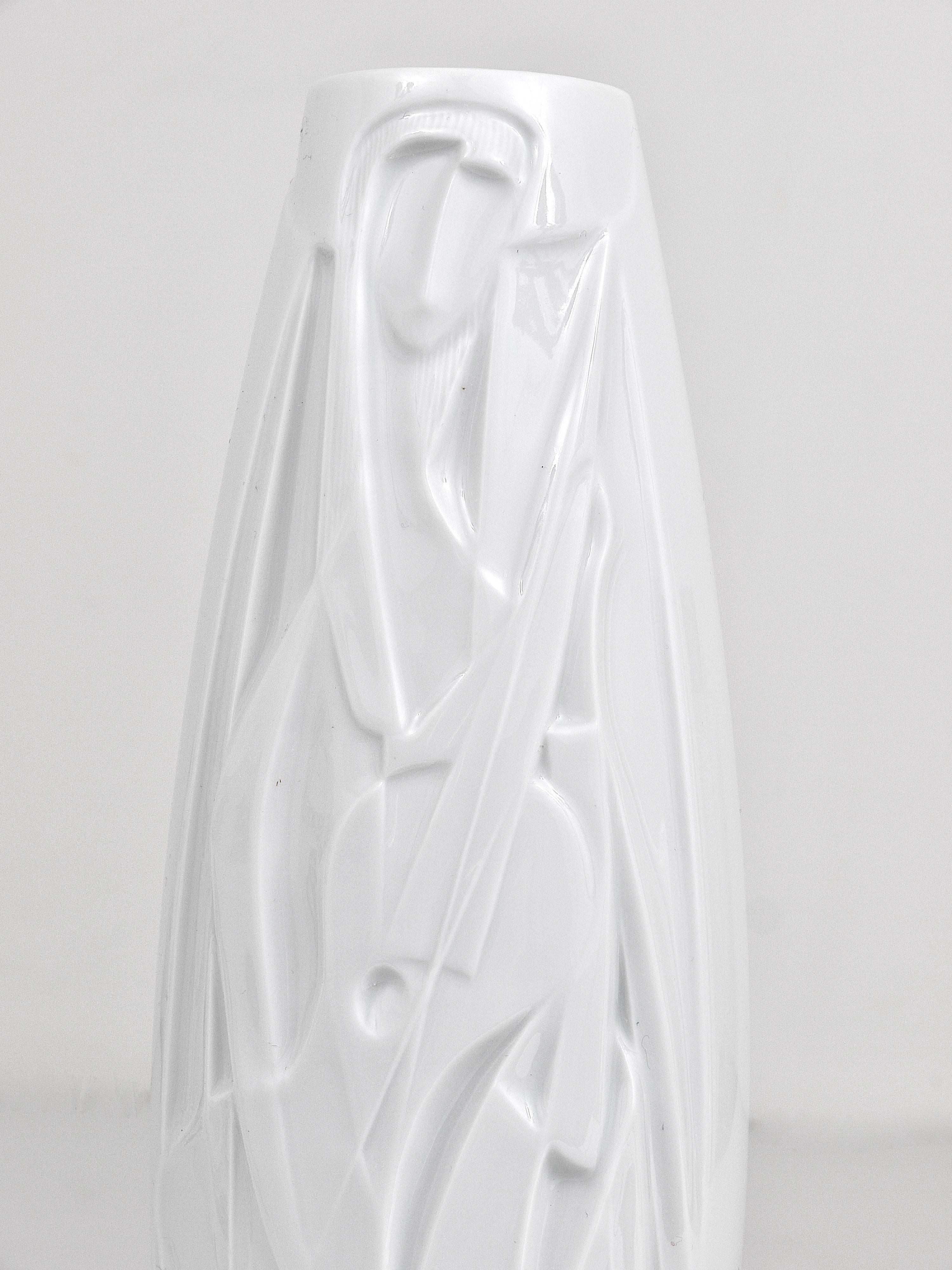 German Cuno Fischer Rosenthal Studio-Linie White Relief Op Art Porcelain Vase, 1960s For Sale