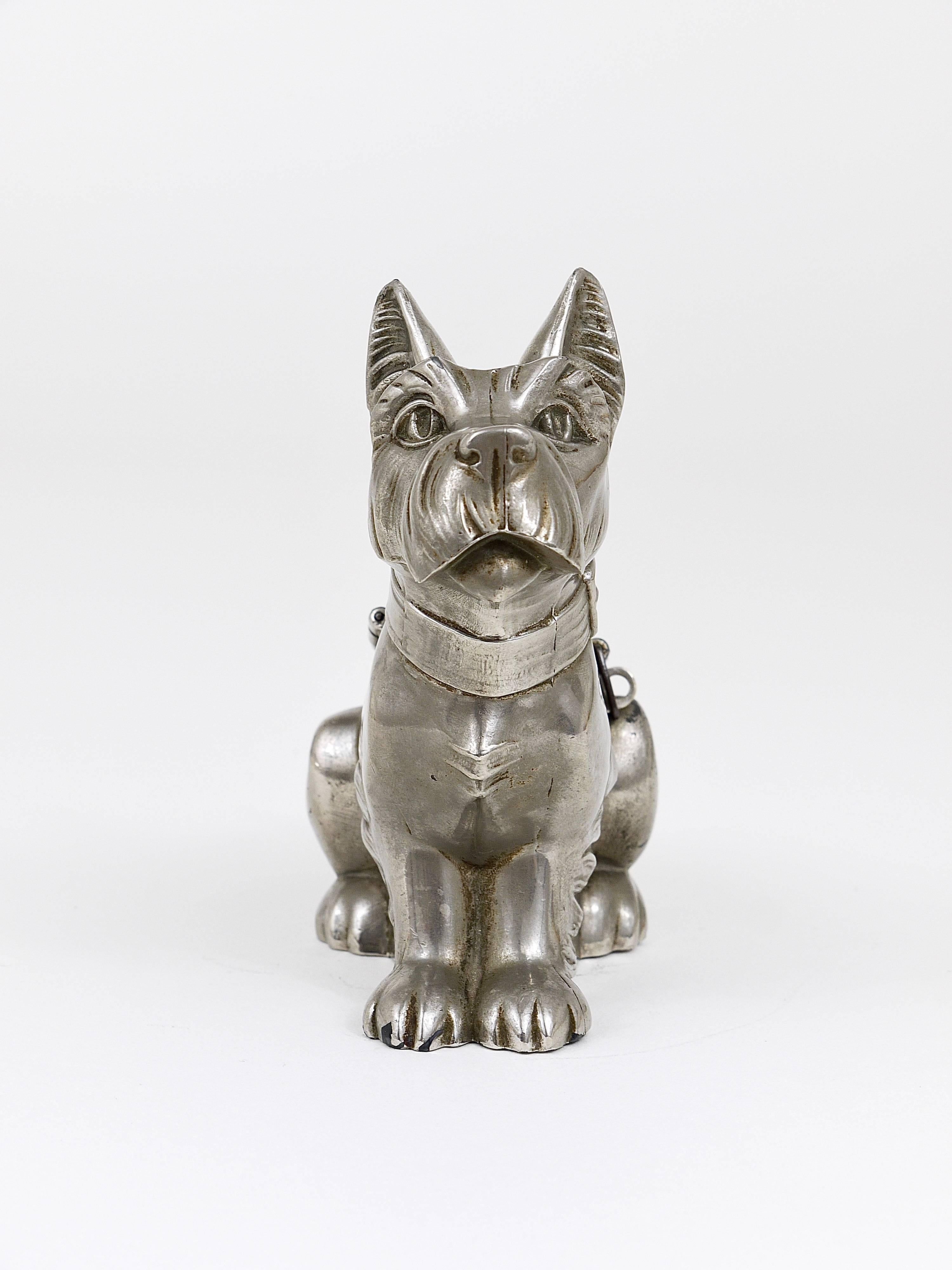 Art Deco Schnauzer Hund Spardose:: Sparschwein:: aus Zinn:: Frankreich:: 1930er Jahre im Zustand „Hervorragend“ in Vienna, AT