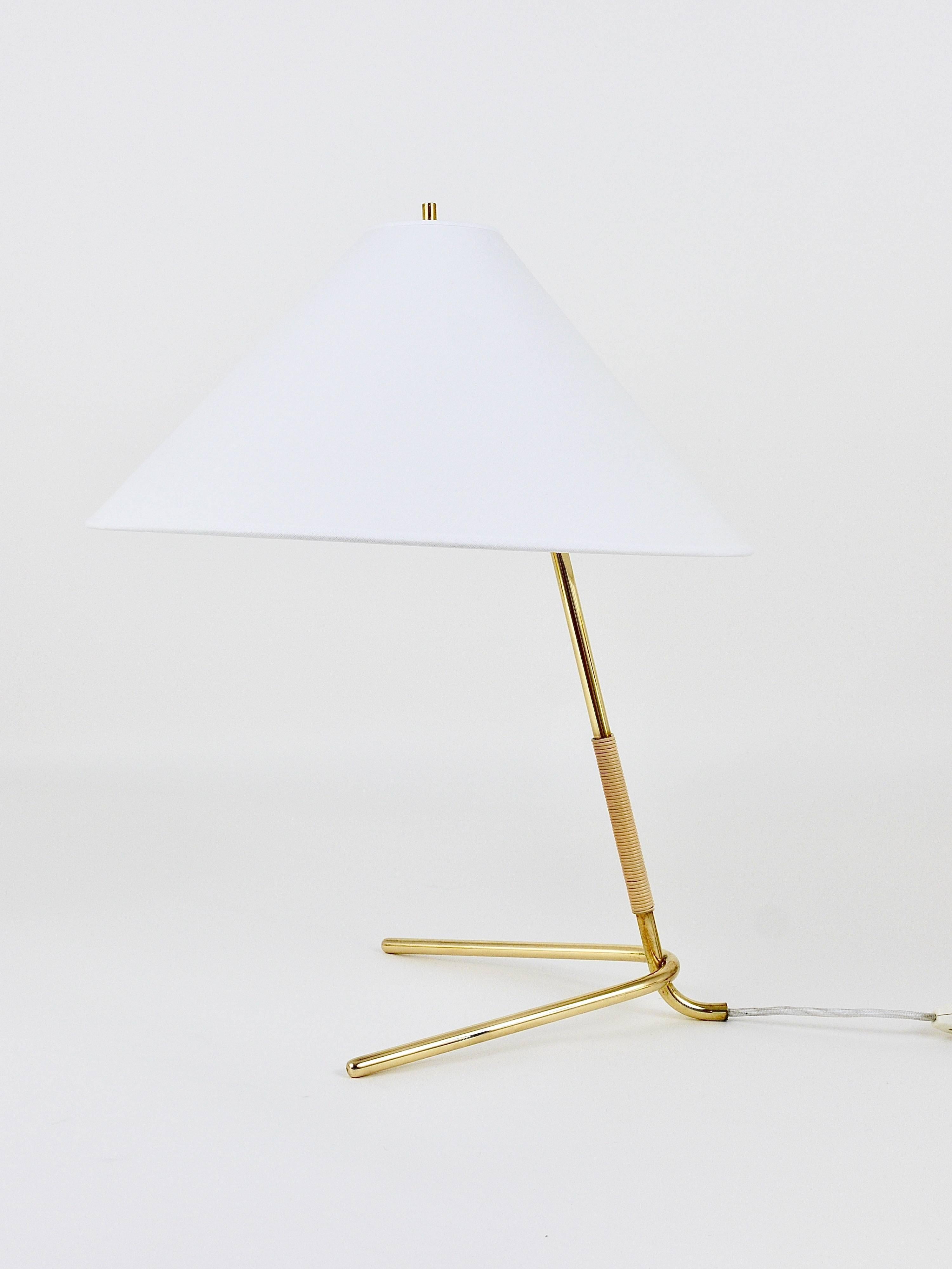 Polished Mid-Century Kalmar Hase TL Brass Table Lamp, Austria, 1950s