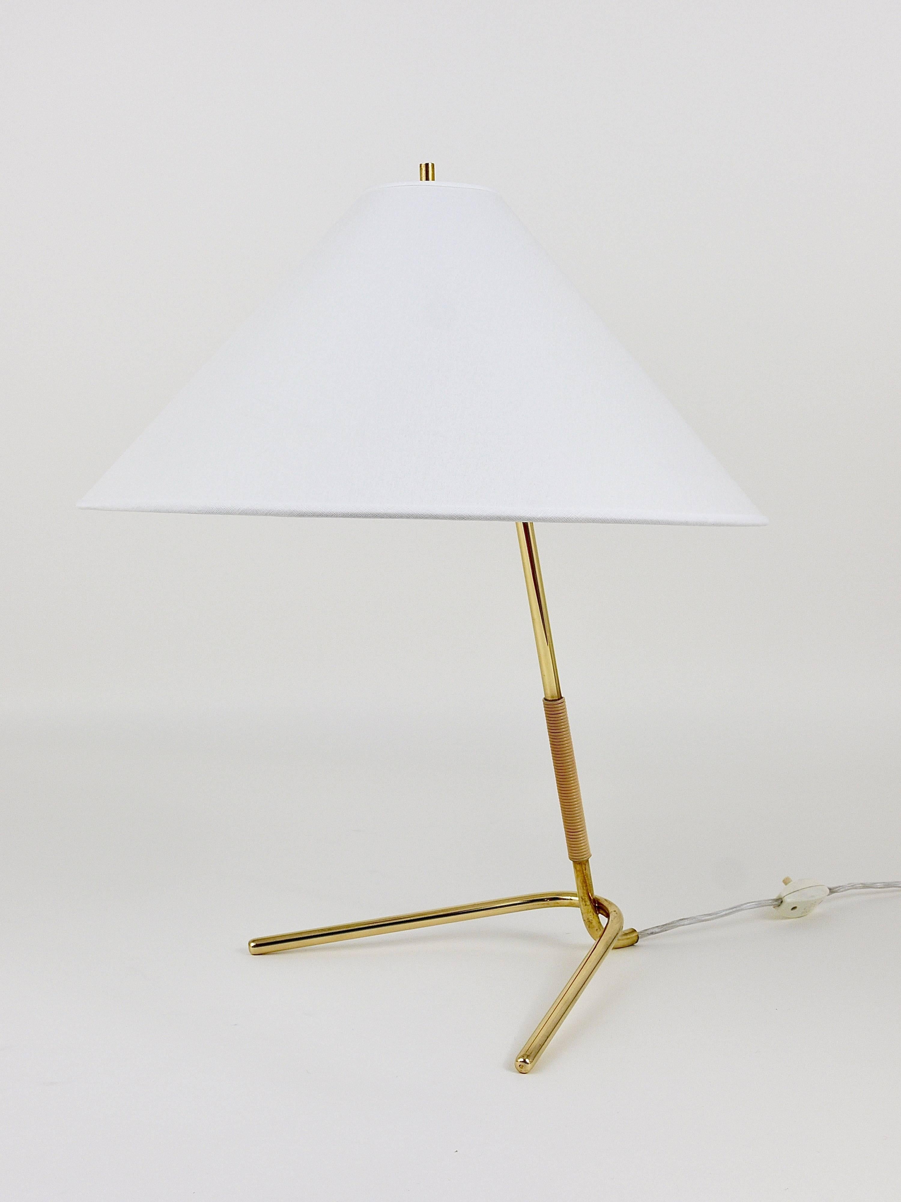 A beautiful modernist table or desk lamp from the 1950s, model 