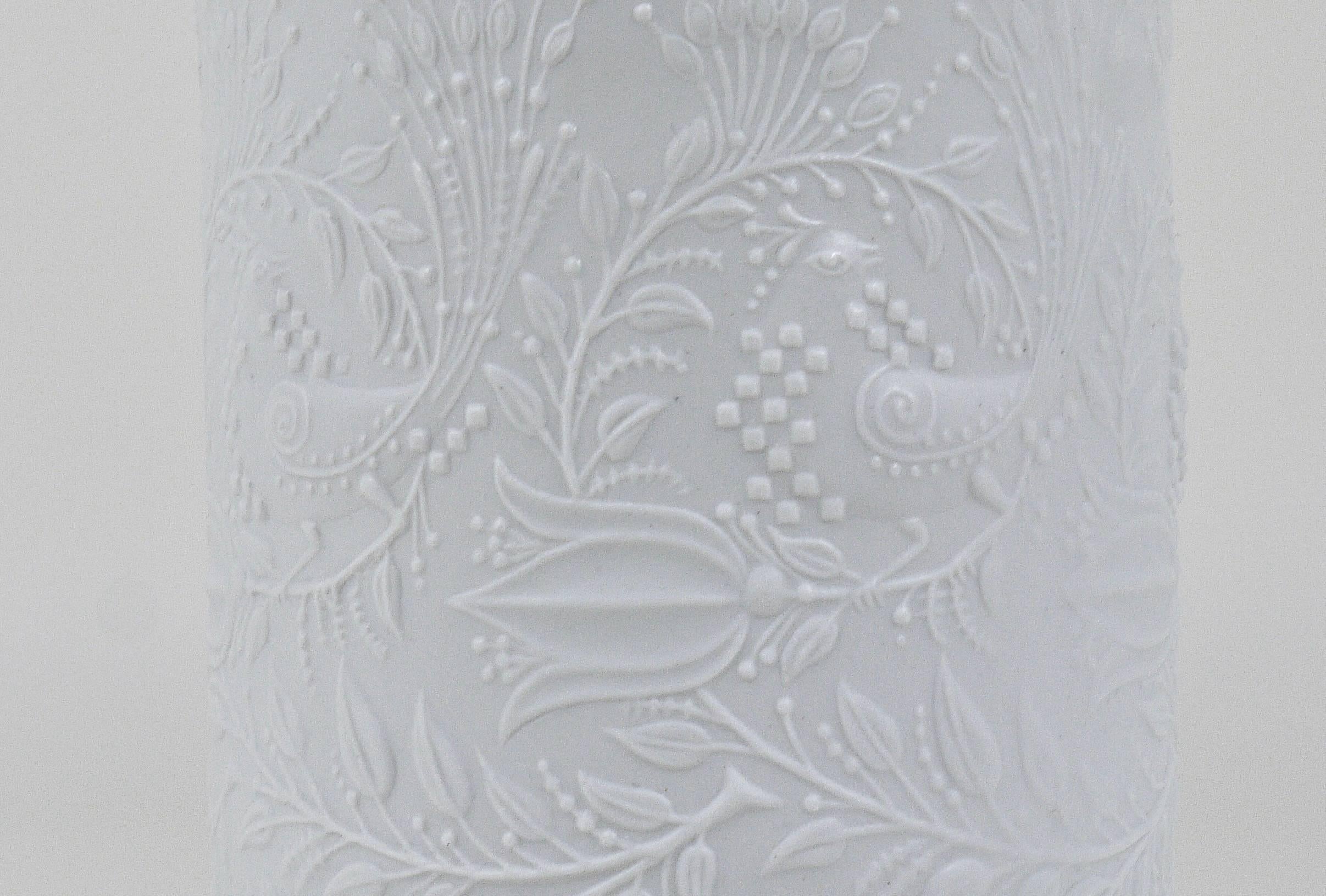 German White Relief Op Art Porcelain Vase, Bjorn Wiinblad, Rosenthal Studio-Linie, 1960 For Sale