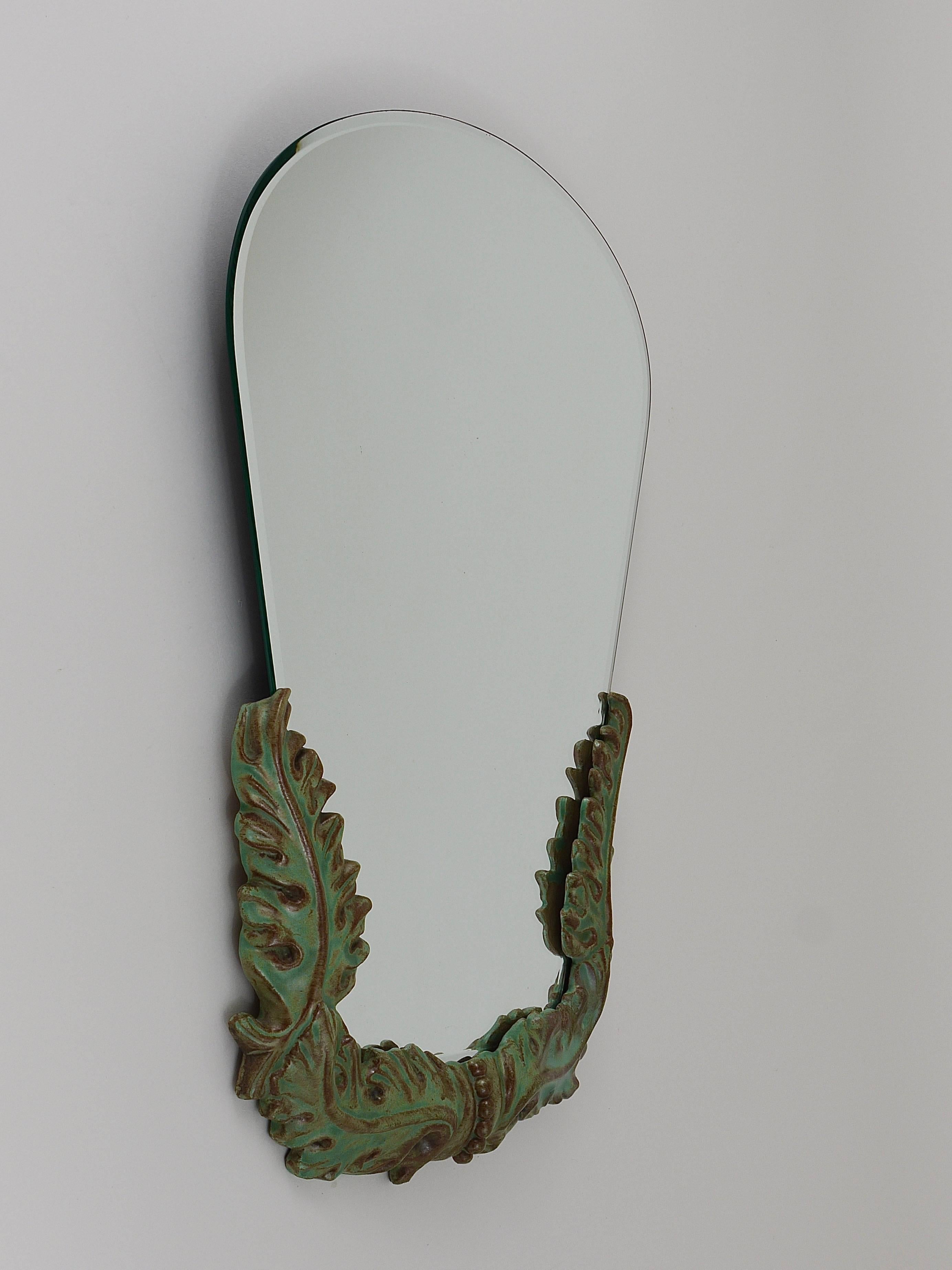 1930s Art Deco Leaves Faceted Wall Mirror, Pottery, Austria, 1930s (Mitte des 20. Jahrhunderts)