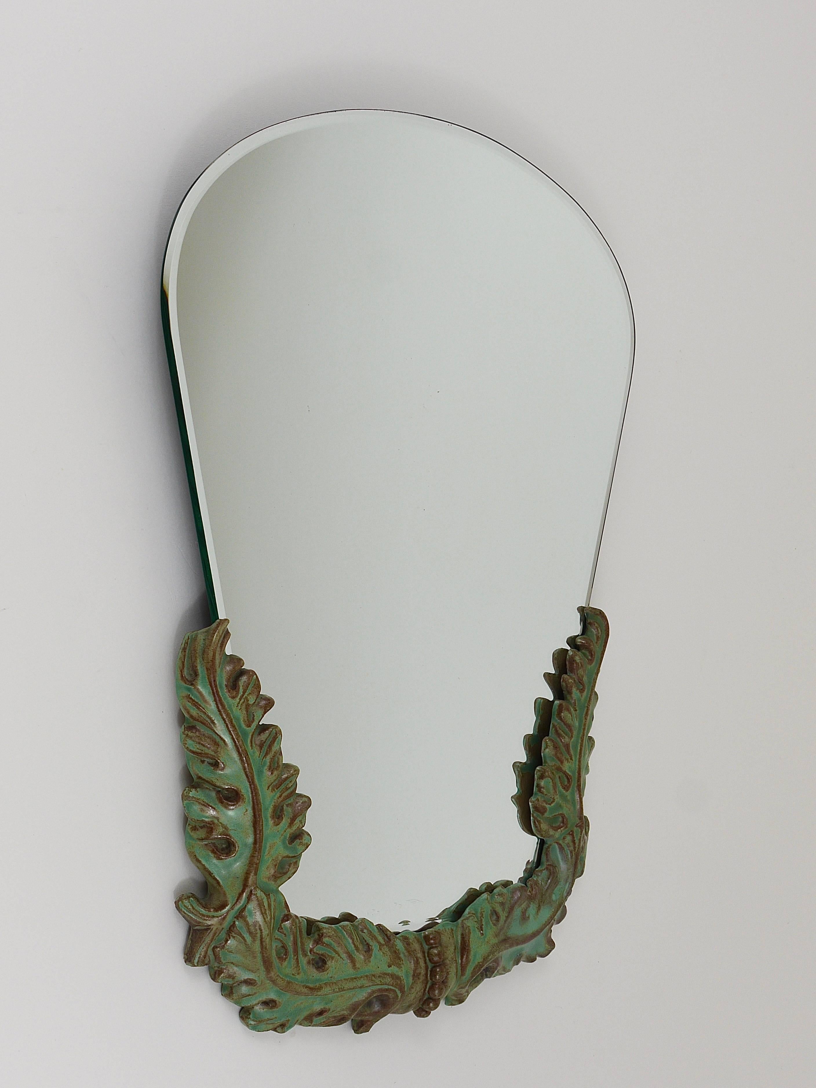 1930s Art Deco Leaves Faceted Wall Mirror, Pottery, Austria, 1930s (Keramik)
