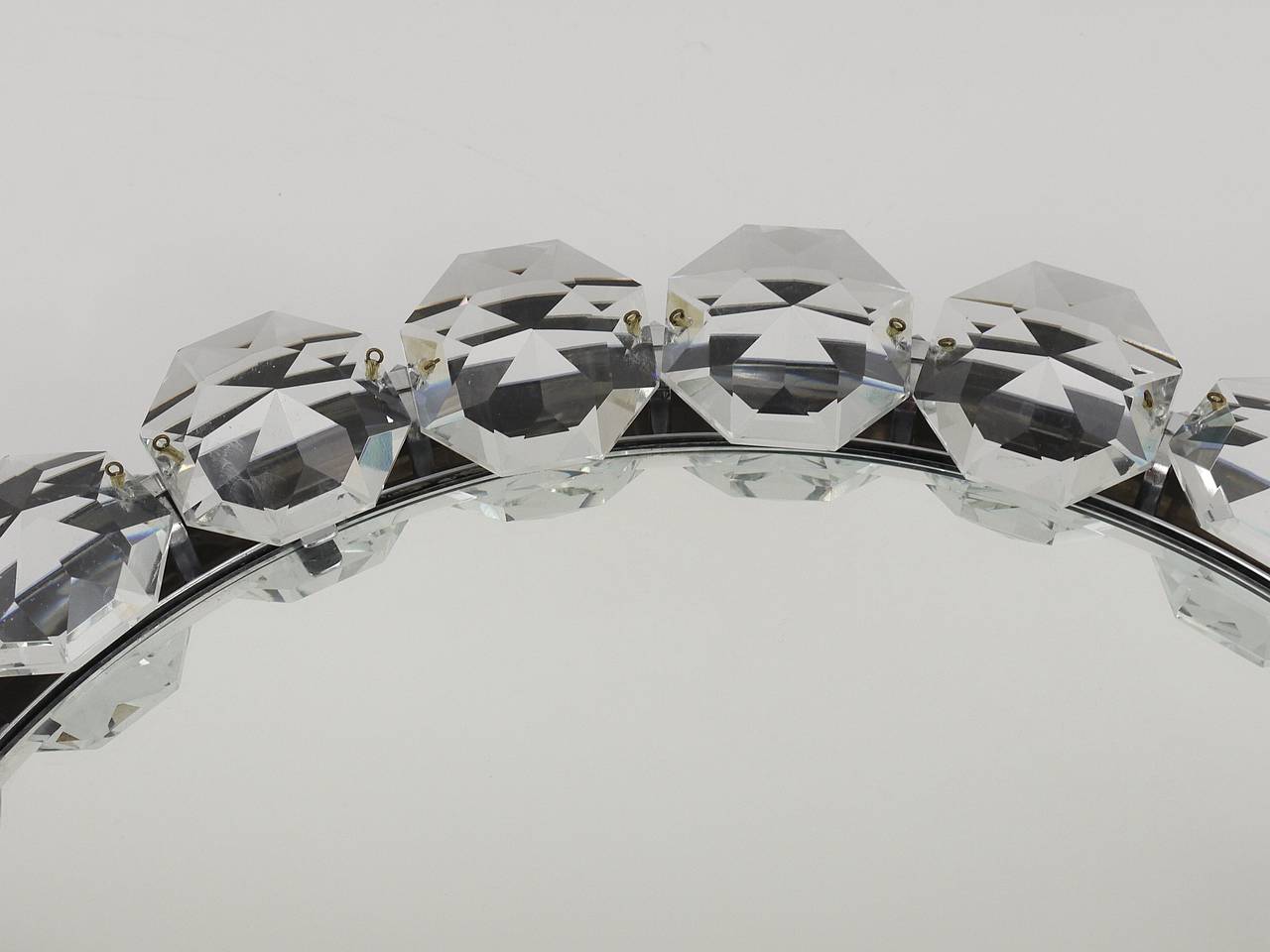 Mid-Century Modern Round Bakalowits Midcentury Diamond Crystals Backlit Wall Mirror, Austria, 1950 For Sale