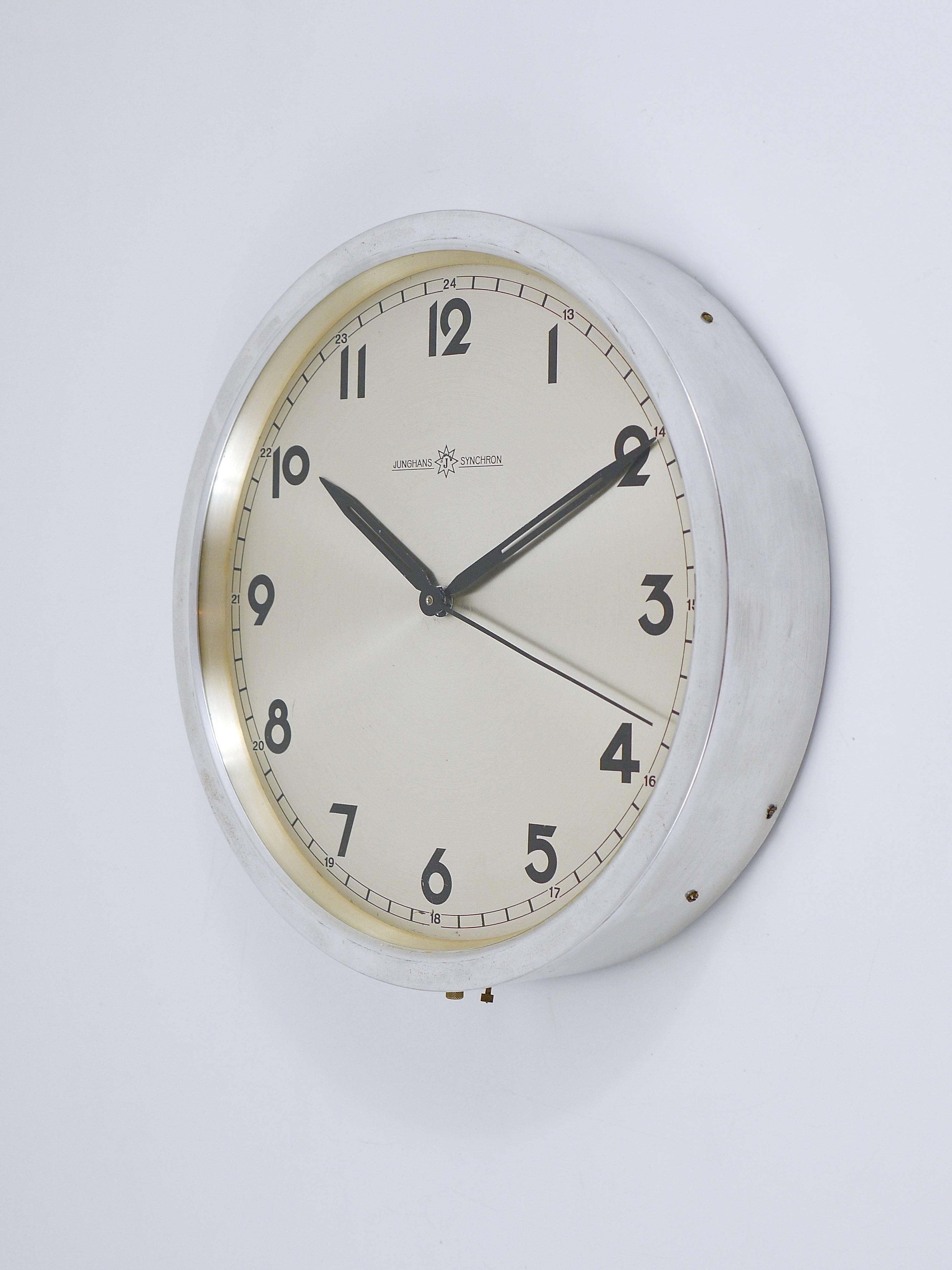 junghans quartz wall clock