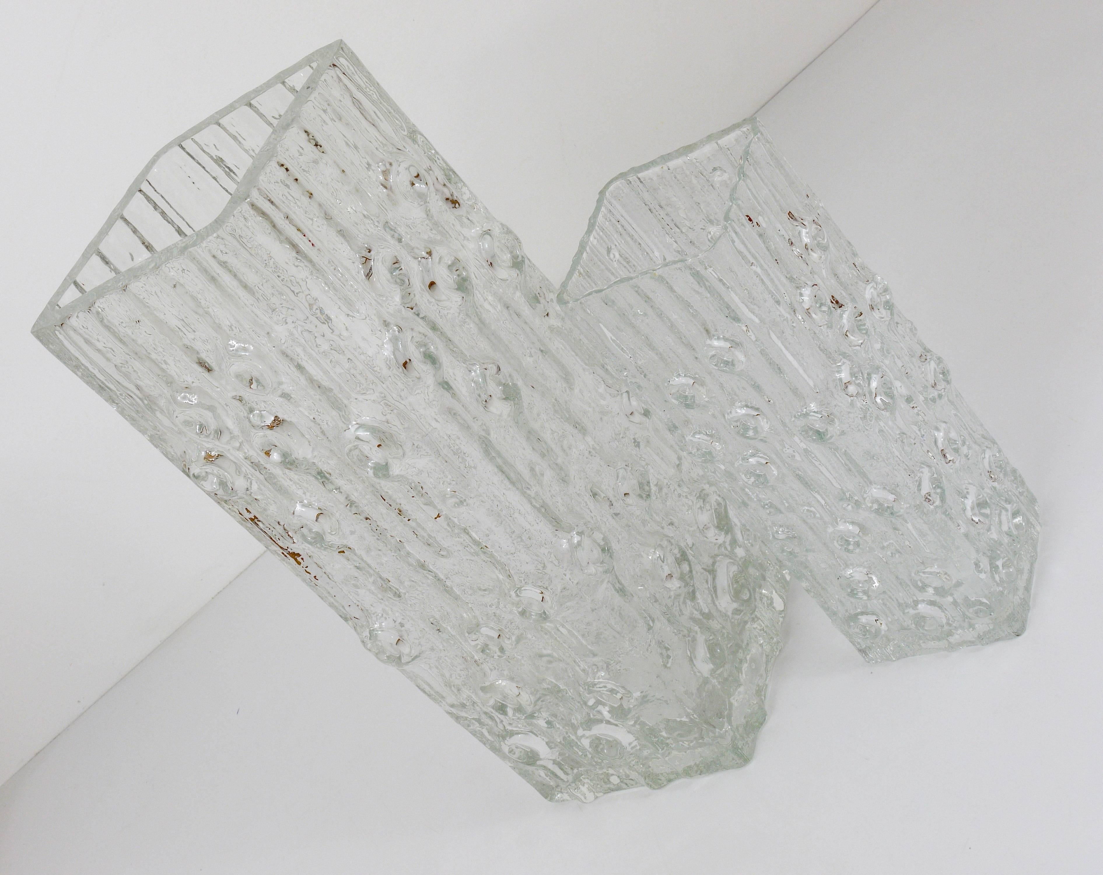 Peill & Putzler Op Art Square Modernist Ice Glass Vase, Germany, 1970s For Sale 2