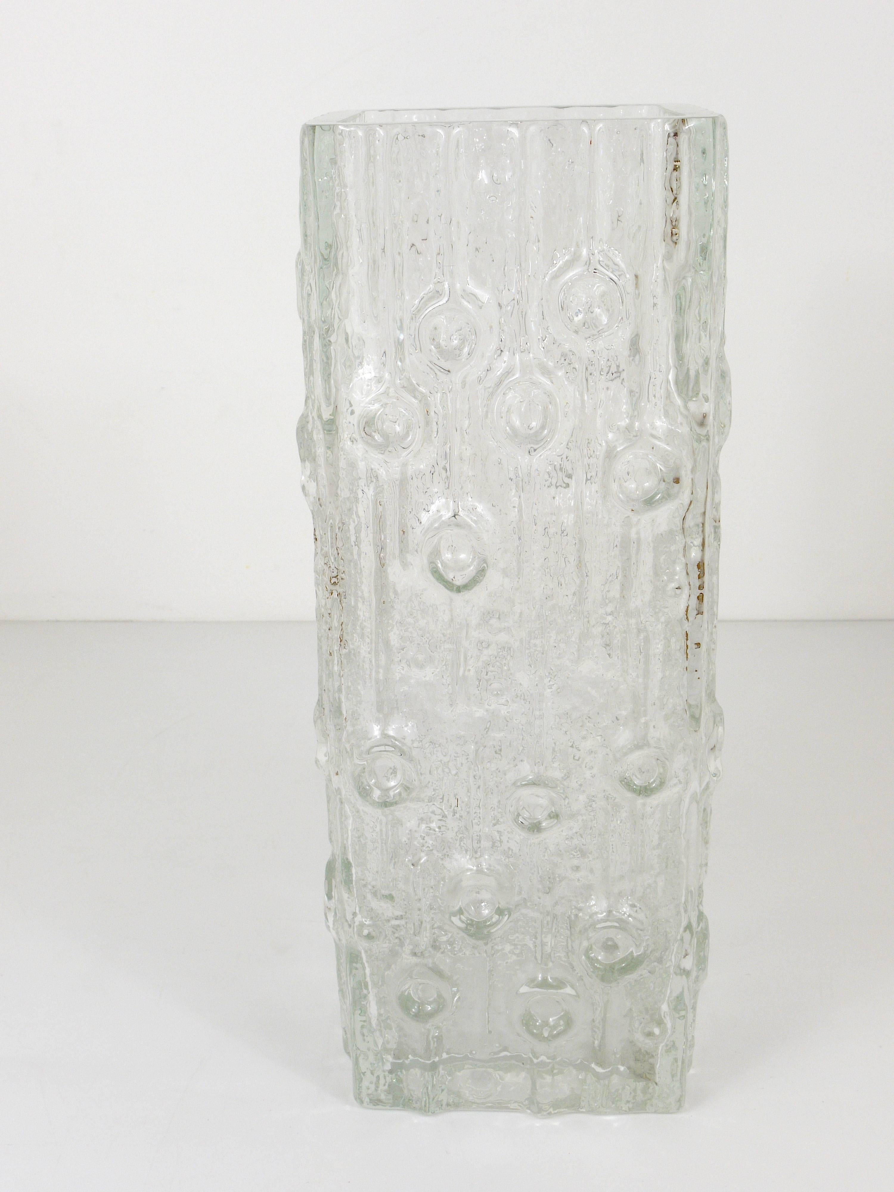 Big Op Art Ice Glass (Floor) Vase by Peill & Putzler, Mid Century Germany, 1970s For Sale 1