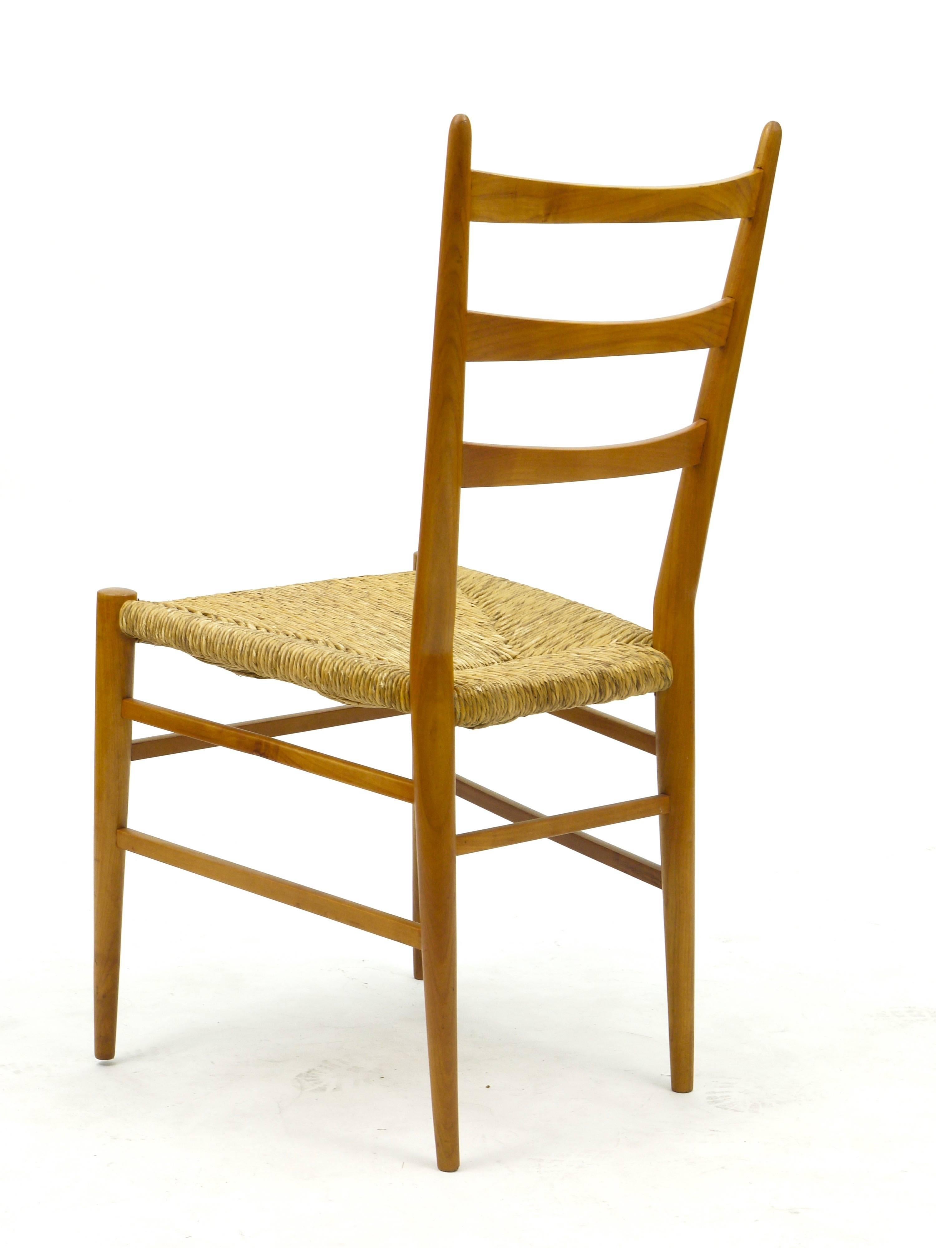 Set of Six Wooden Chairs in the Style of Gio Ponti, Cassina, Italy, 1950s 1