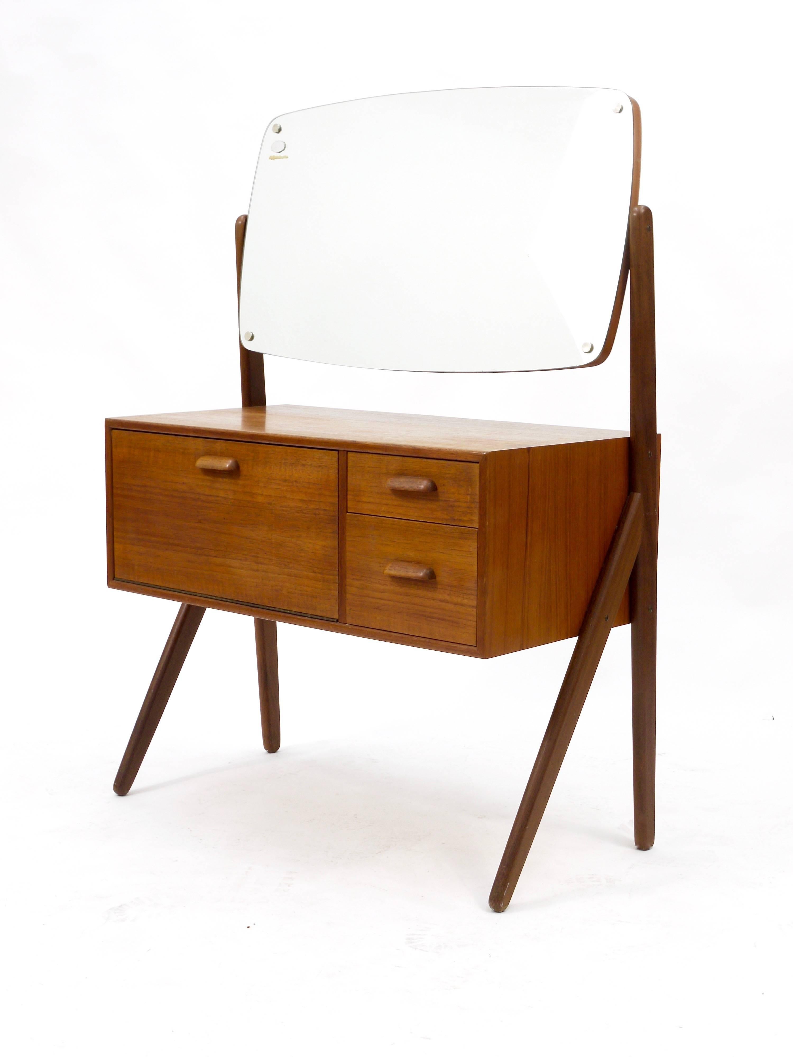 Danish Modern Teak Vanity Table with Drawers, 1950s 1