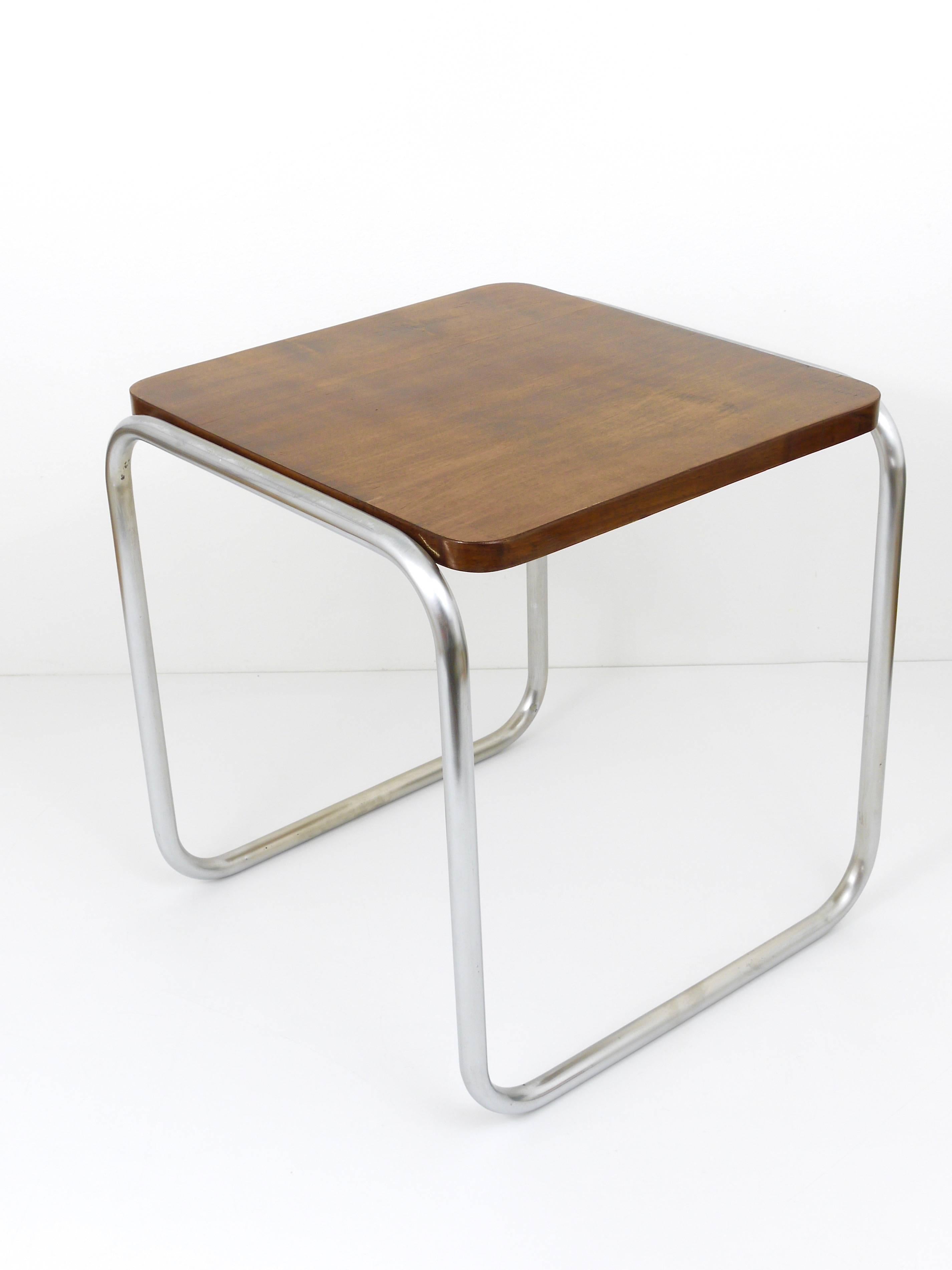 German Bauhaus Tubular Steel Side Table or Stool, 1930s In Excellent Condition In Vienna, AT