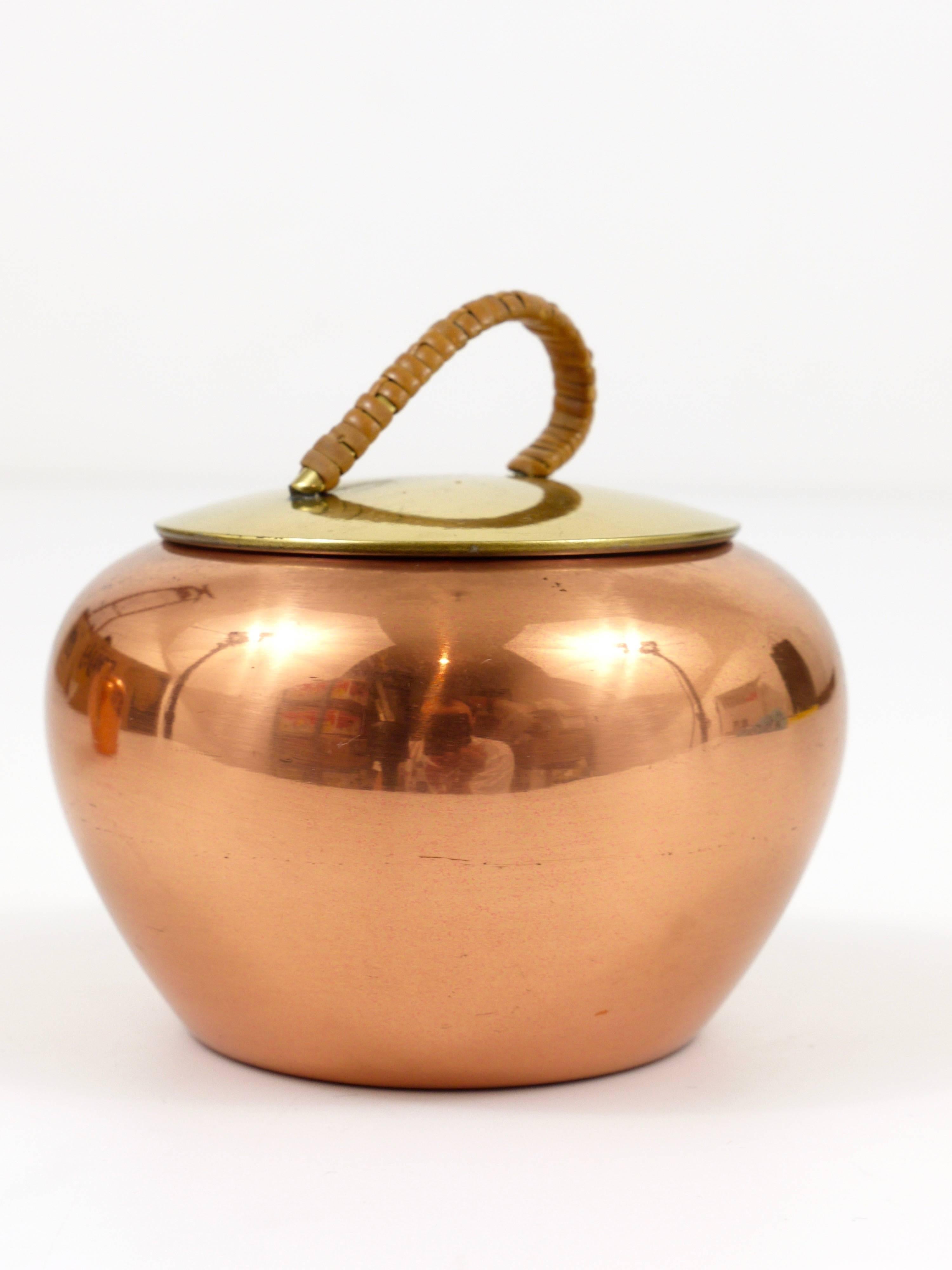 Mid-Century Copper & Brass Milk Creamer and Sugar Bowl with Lid, Austria, 1950s In Good Condition For Sale In Vienna, AT