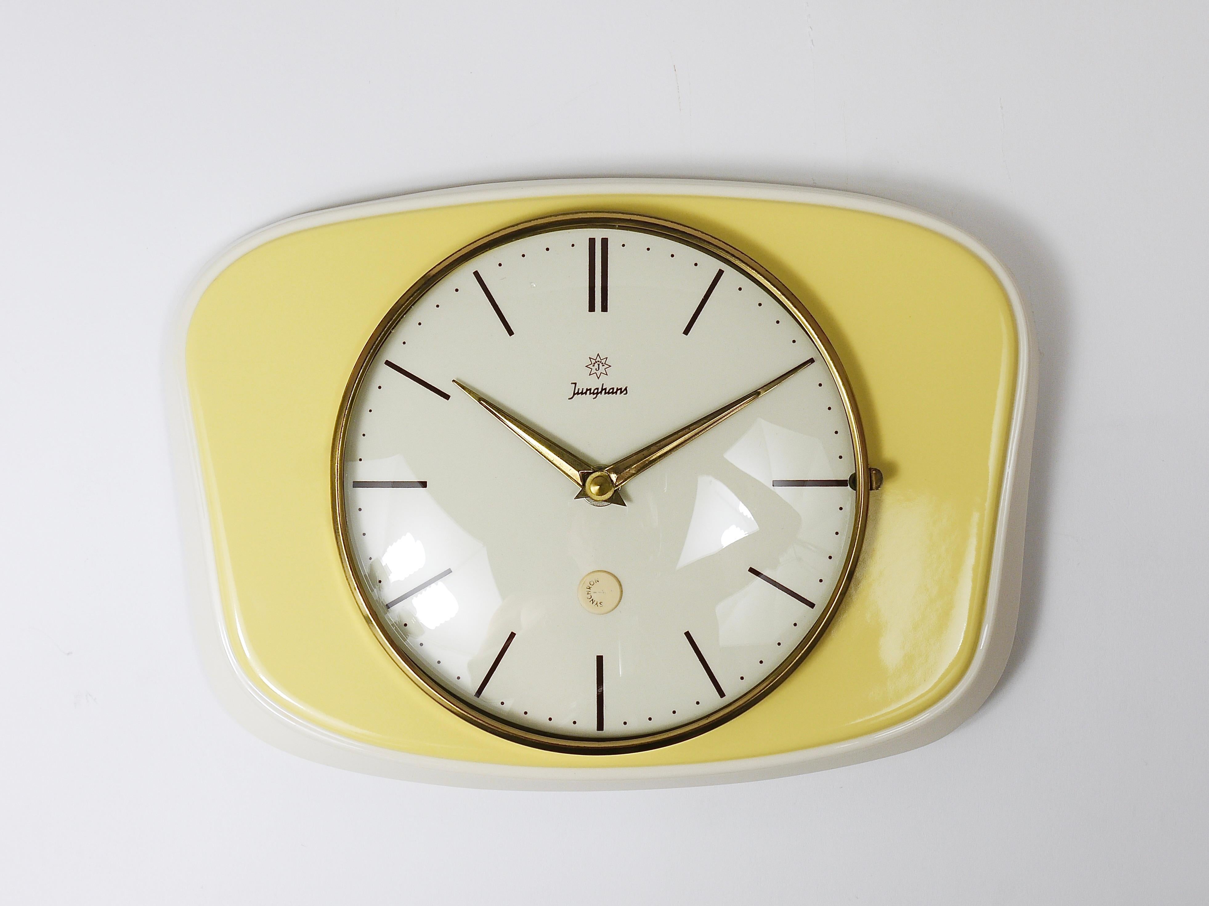Junghans Pastel Yellow Max Bill Style Midcentury Wall Clock, Germany, 1950s For Sale 3