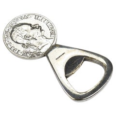 Carl Auböck Flaschenöffner aus versilbertem Messing, 2-Florin-Münze der Habsburger, Österreich 1950