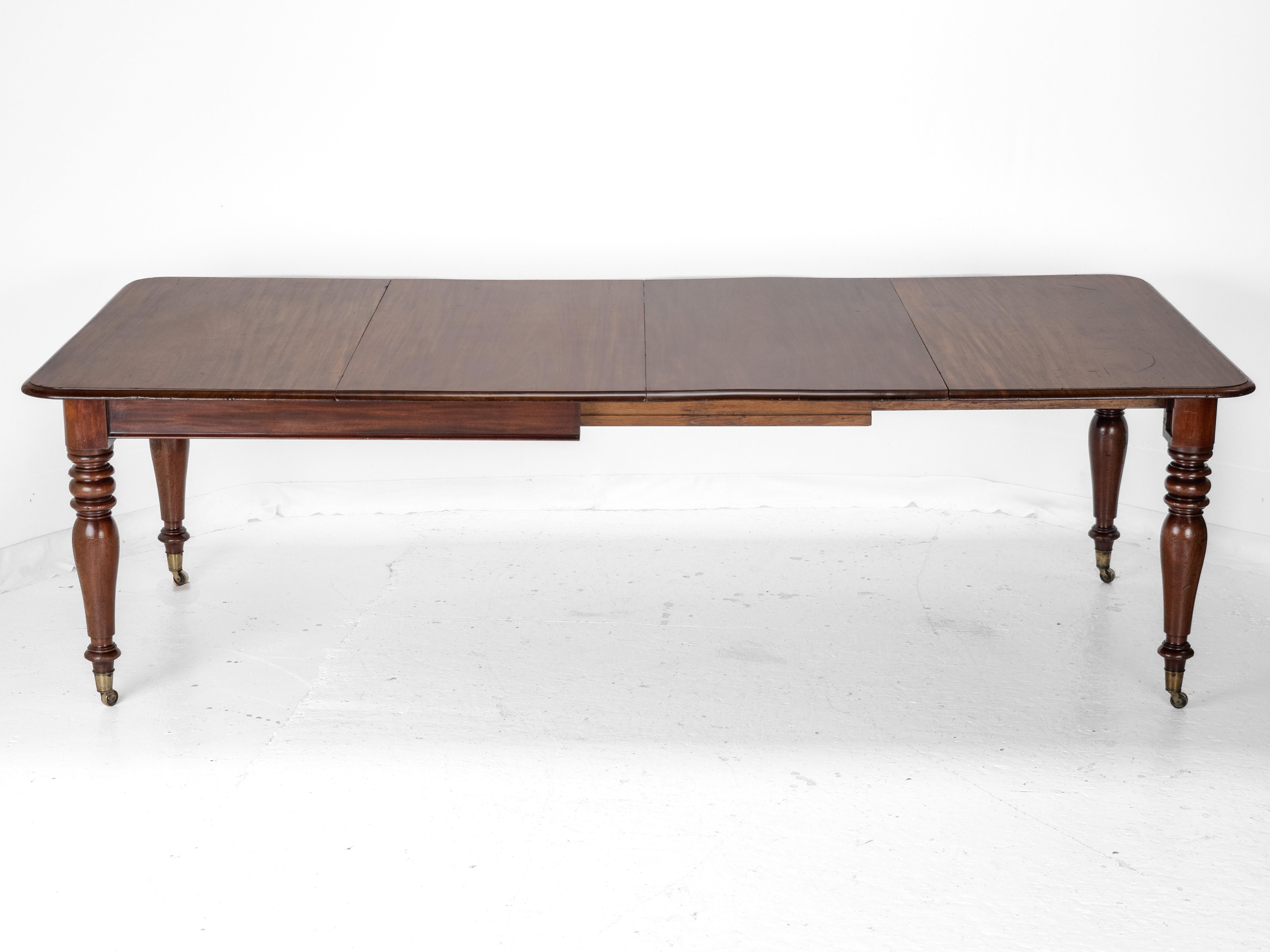 Table de salle à manger à rallonge en acajou du début du 19e siècle c1830 (Géorgien) en vente 3