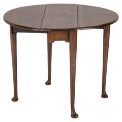 Antique George II c.18th Mahogany Small Round Drop-Leaf Pad Foot Occasional Table