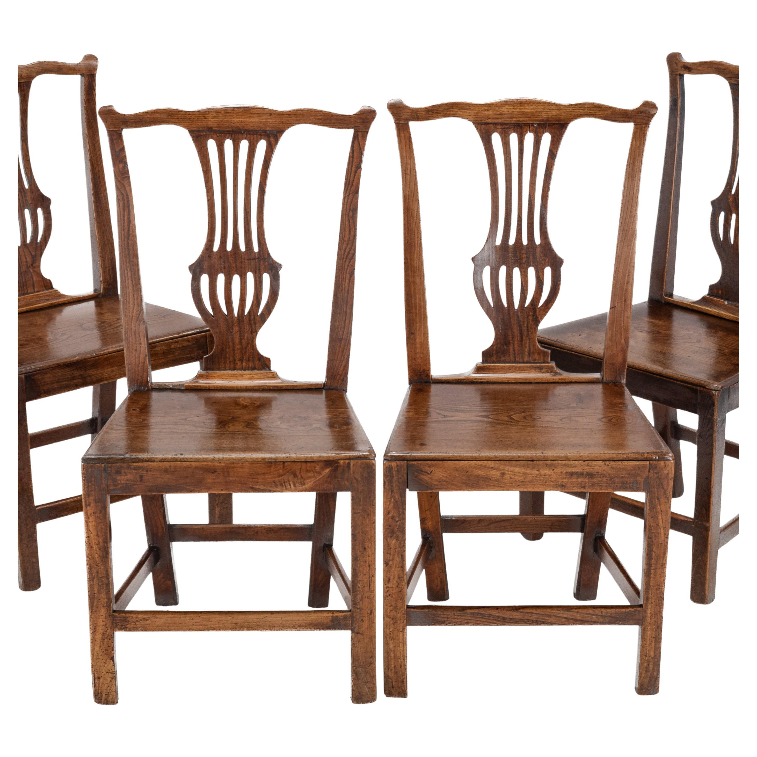 Juego de 4 Sillas de Comedor de Campo Chippendale de Olmo Georgiano Finales c.XVIII (Jorge III)
