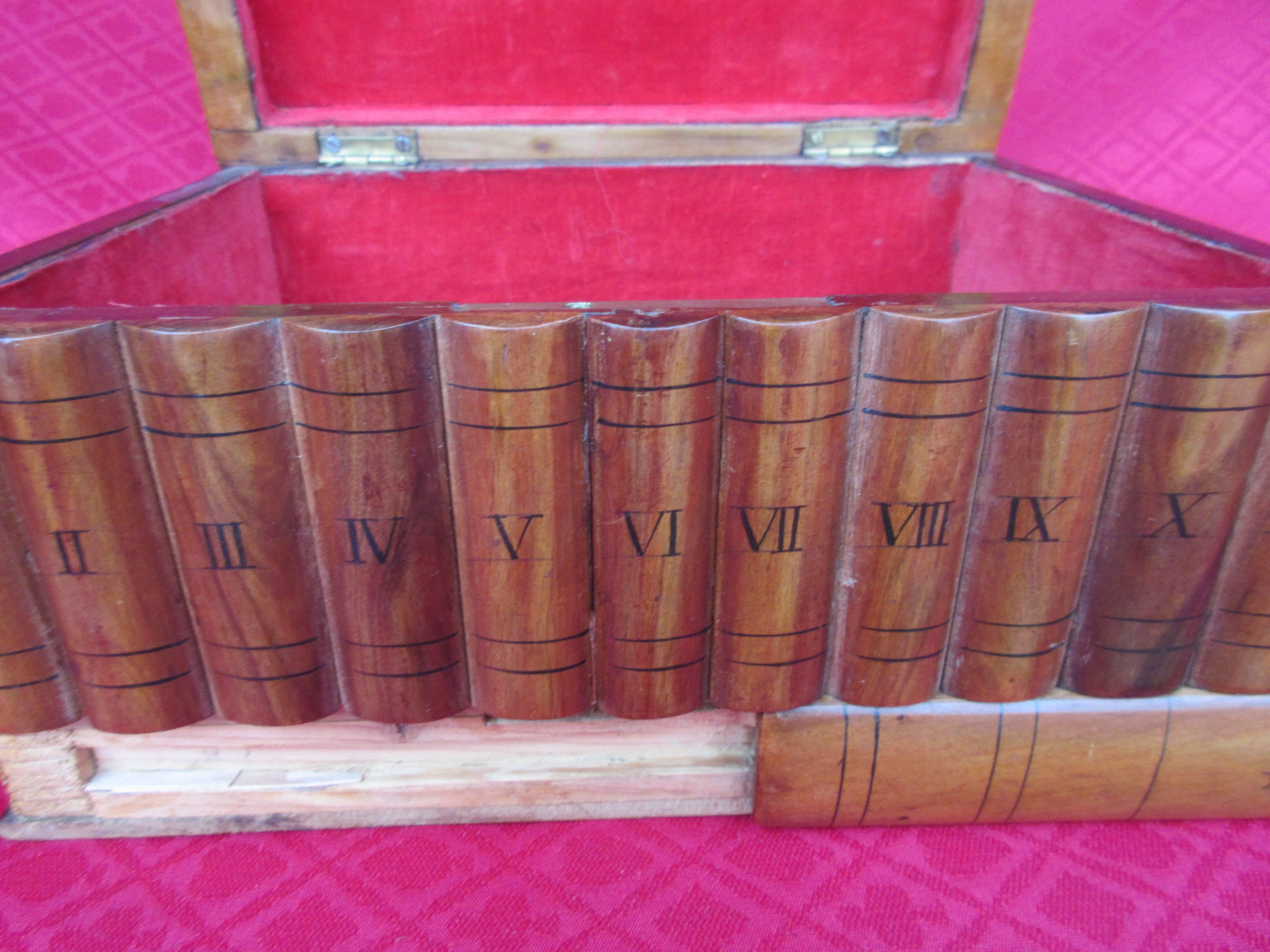 Antique 'Grand Tour' Olivewood Box, 19th Century In Excellent Condition For Sale In Werkendam, NL