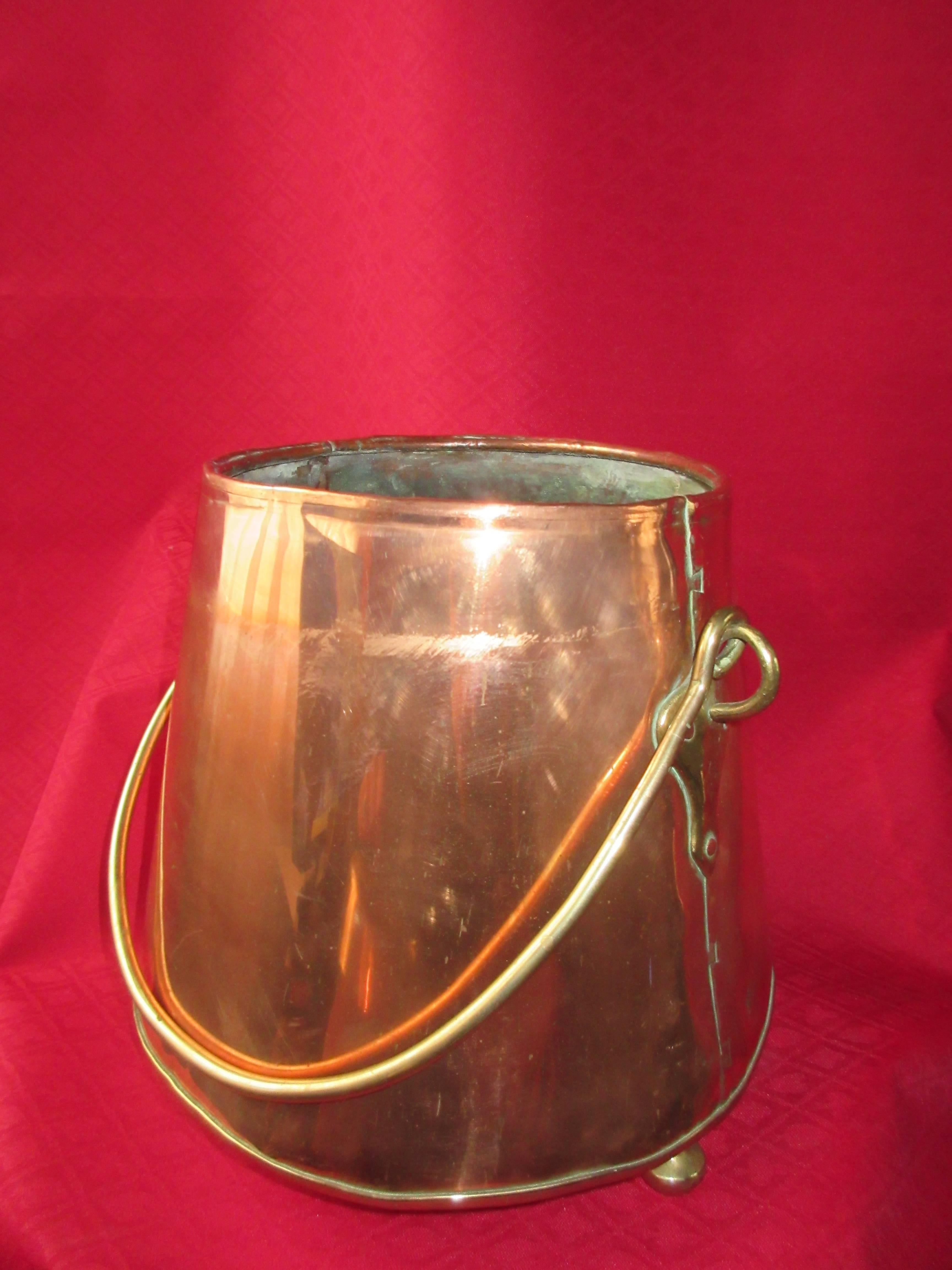 Mid-18th Century 18th Century Copper and Brass Dutch Extinguisher For Sale
