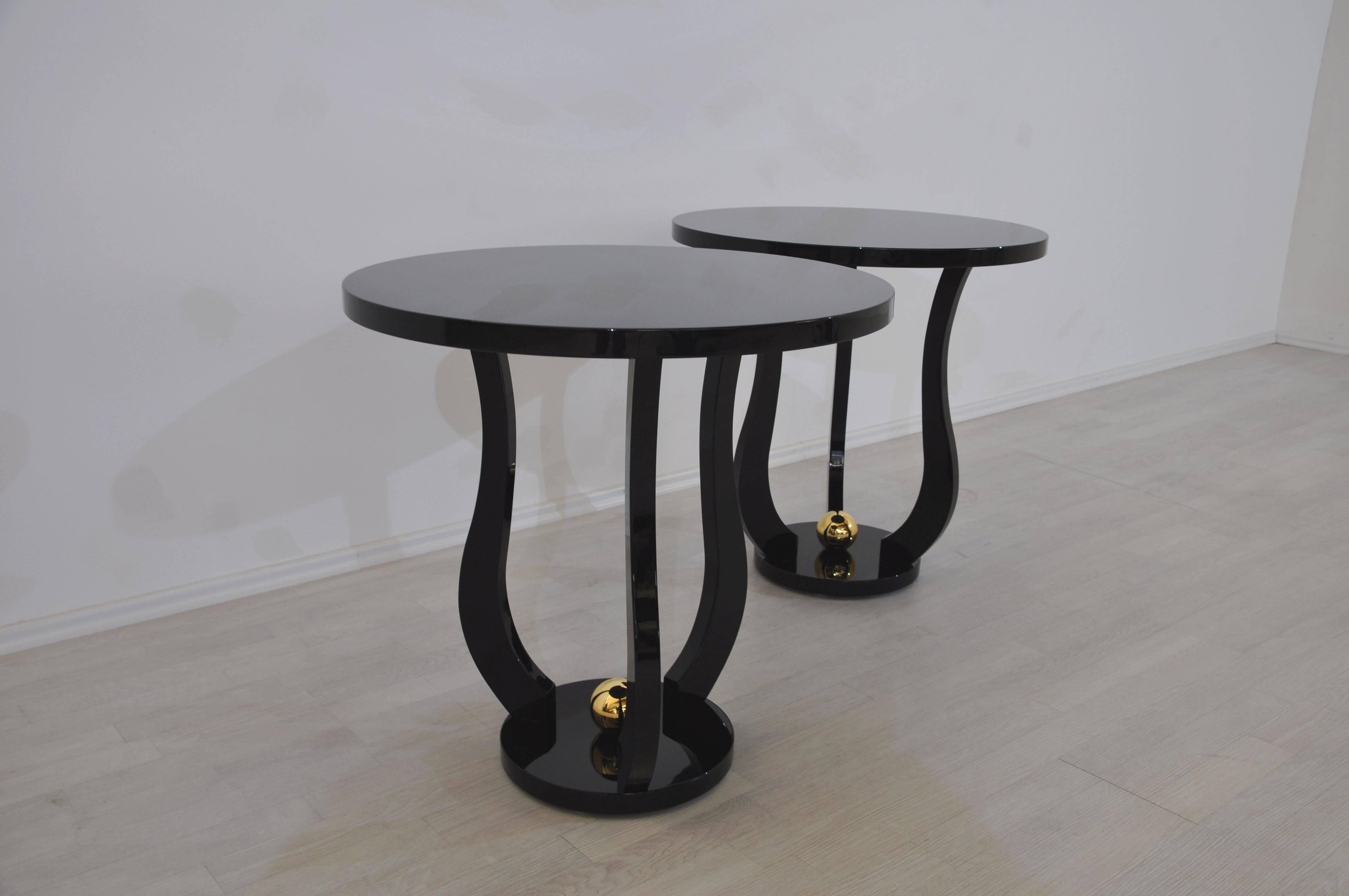 French Pair of Art Deco Piano Lacquer Side Tables
