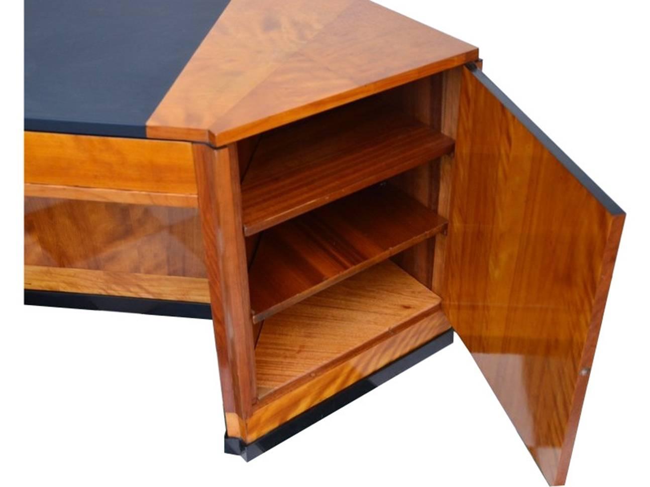 Mid-20th Century Hexagonal Art Deco Desk Made of Cherry and Mahogany Wood
