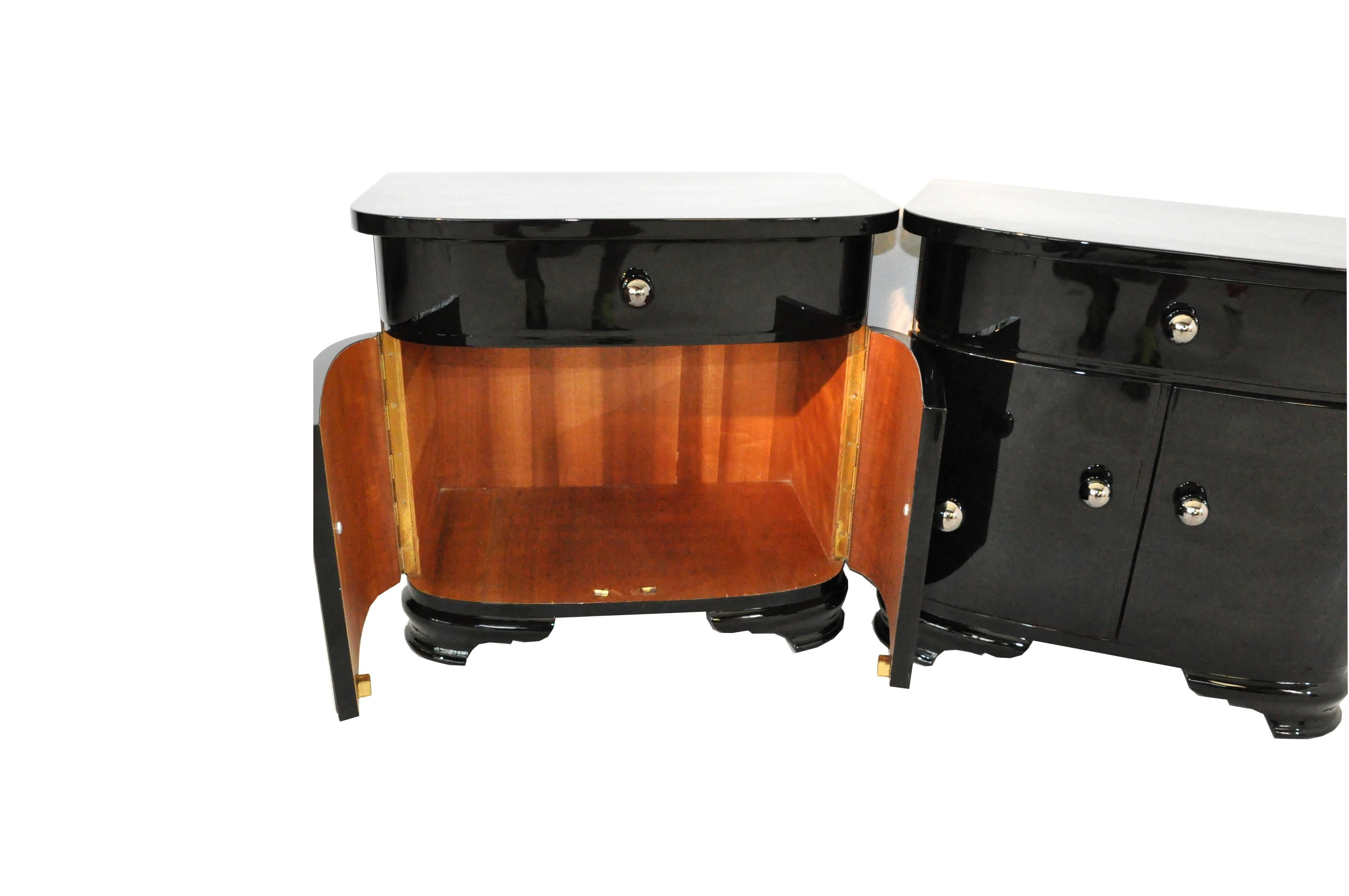 Mahogany Pair of Piano Lacquer Night Stands from the Art Deco Era