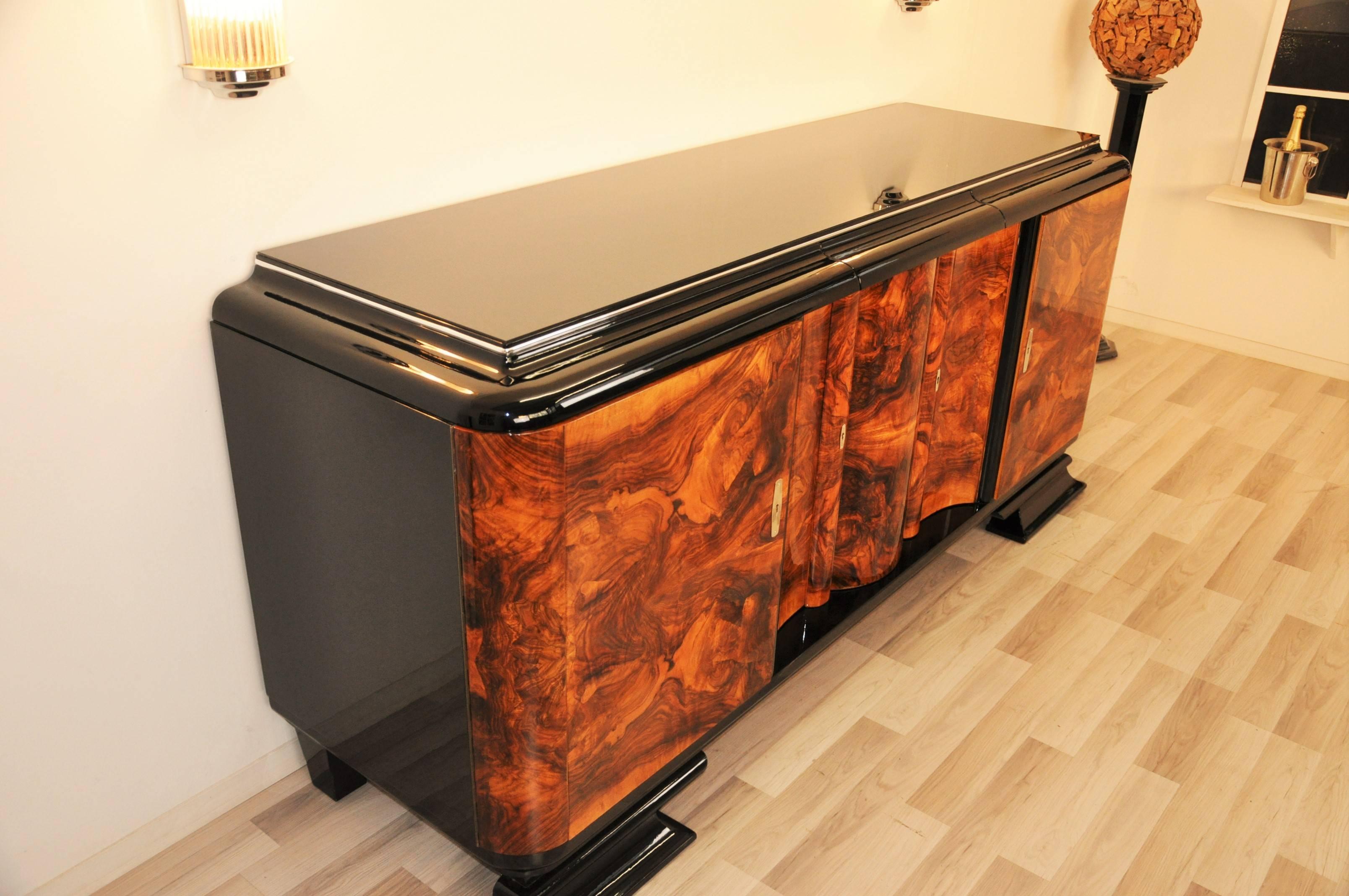 French Art Deco Sideboard with Doors Made of Walnut