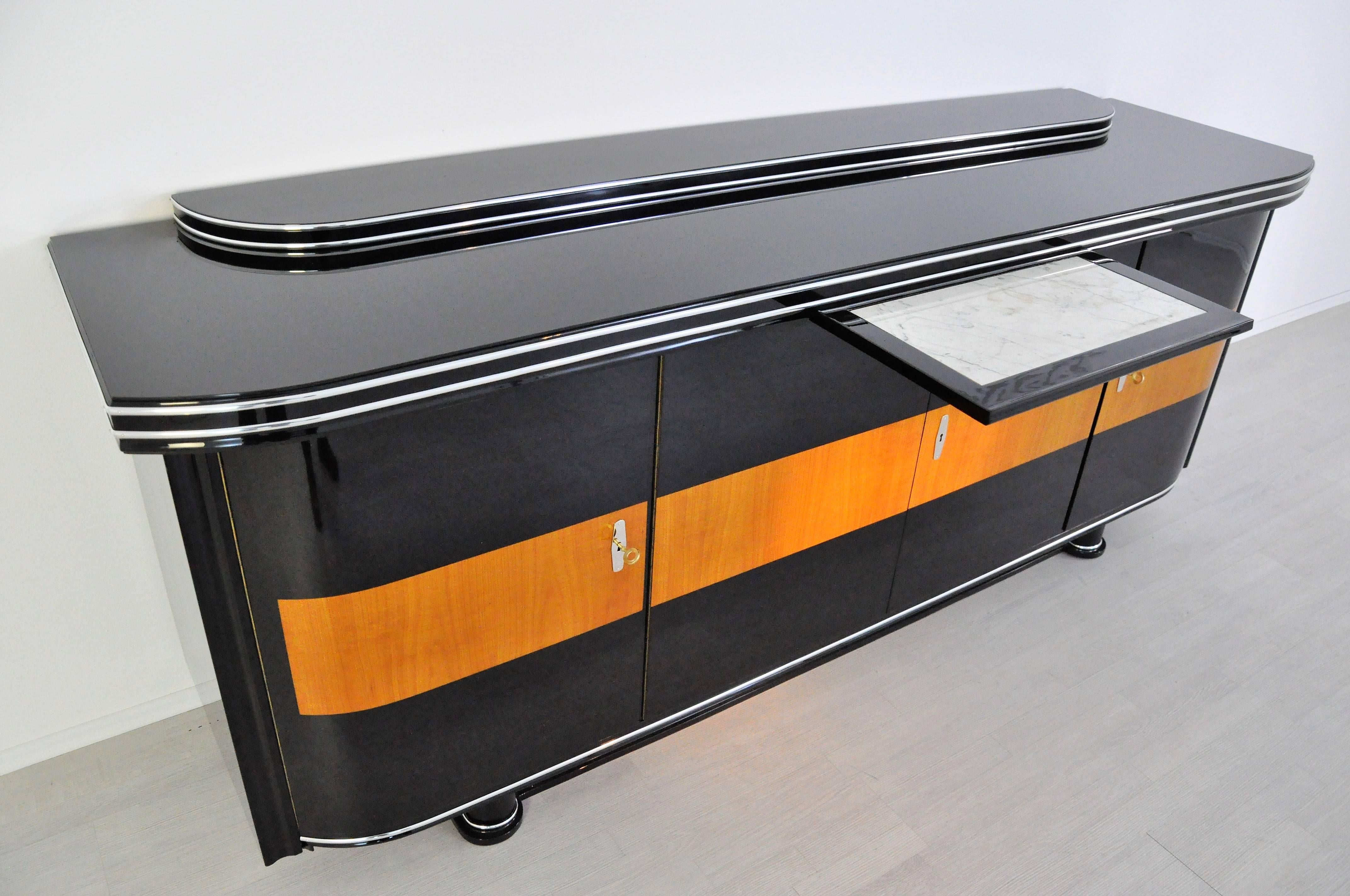 Art Deco Sideboard with Maple Application In Excellent Condition In Senden, NRW