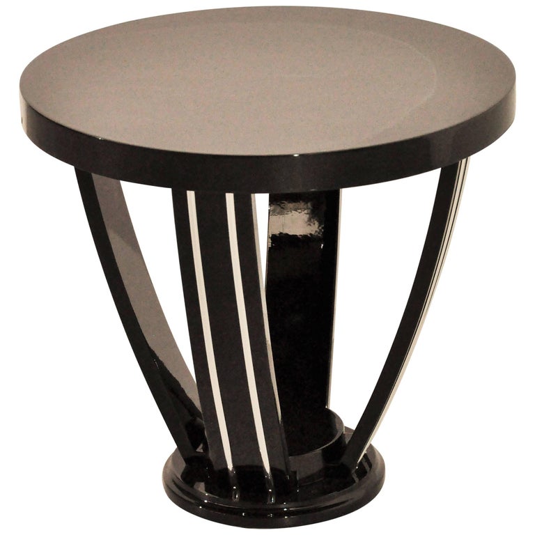 Black Art Deco Side Table For Sale at 1stdibs