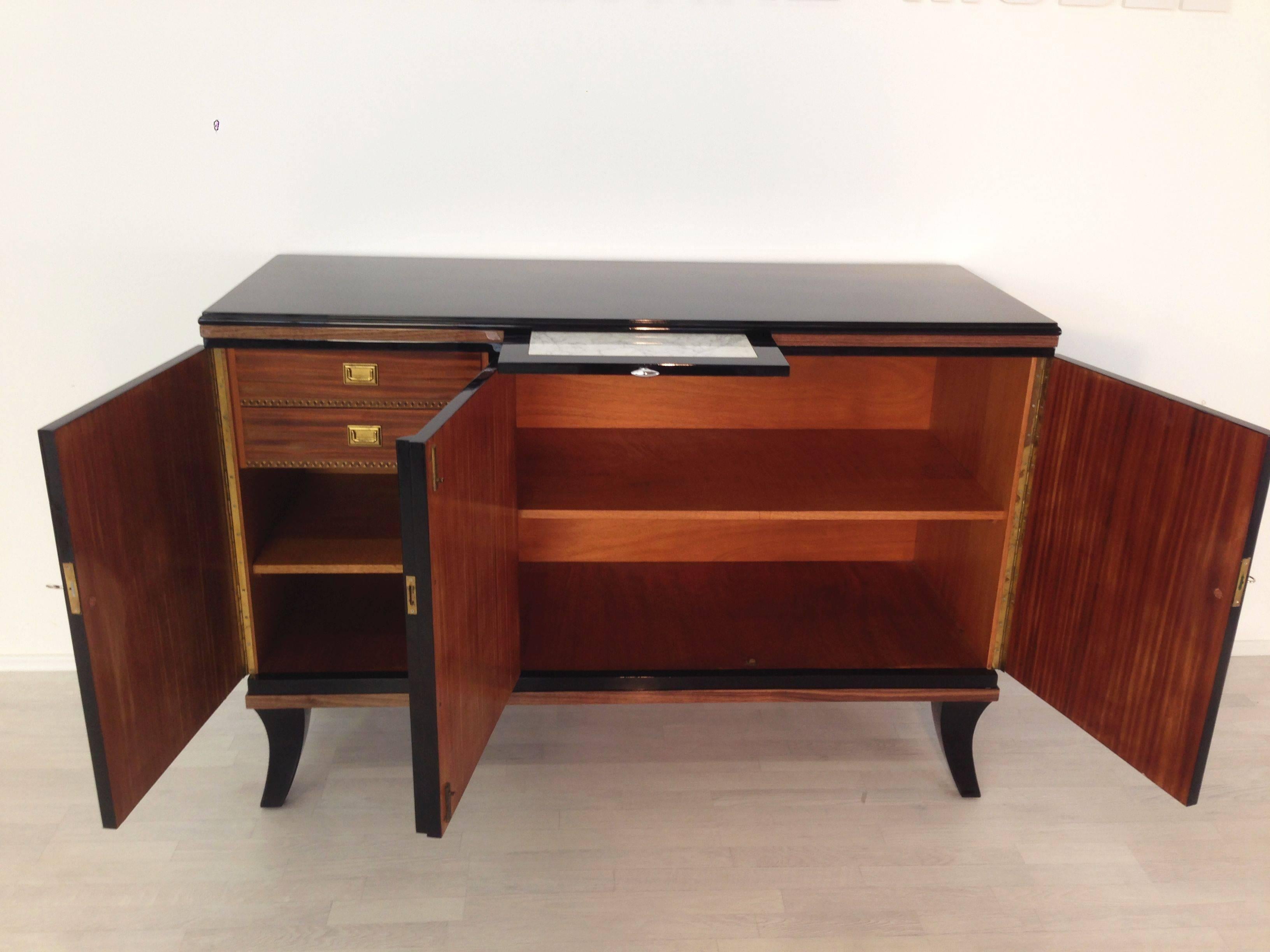 Art Deco Style Sideboard with Walnut Wood In Excellent Condition In Senden, NRW