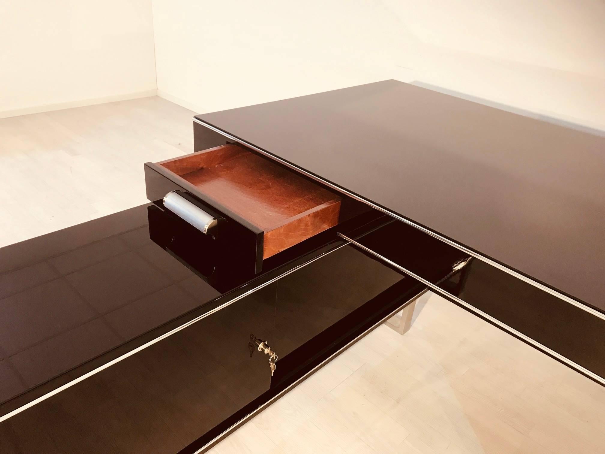 Mahogany Bauhaus Desk in High Gloss Black