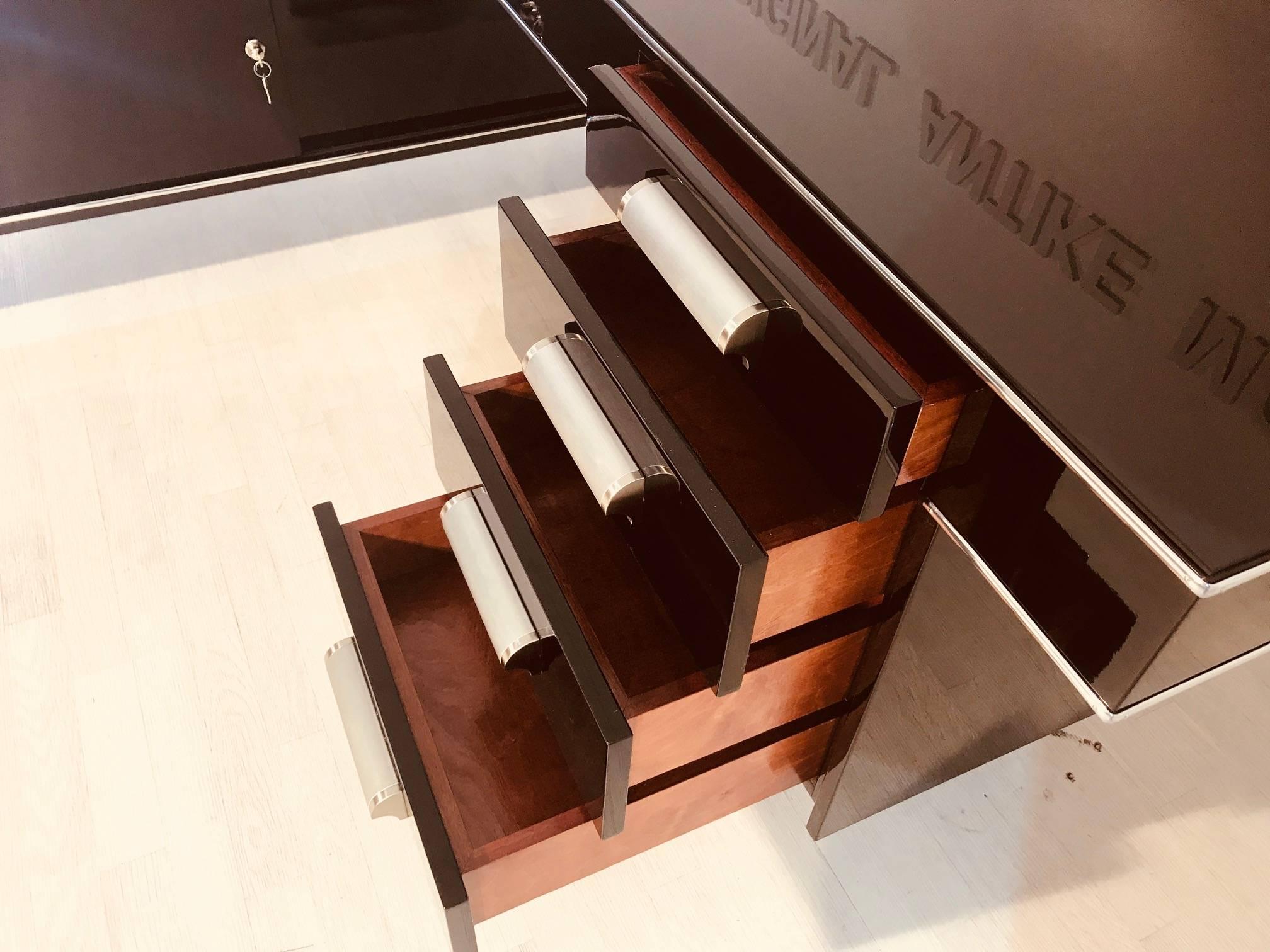 Polished Bauhaus Desk in High Gloss Black